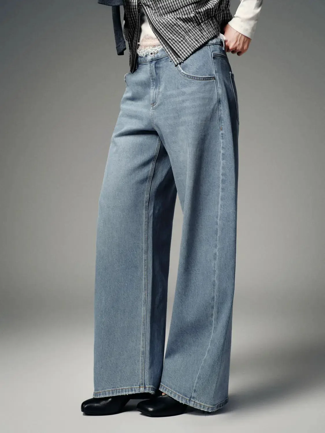 Barrel Leg Jeans