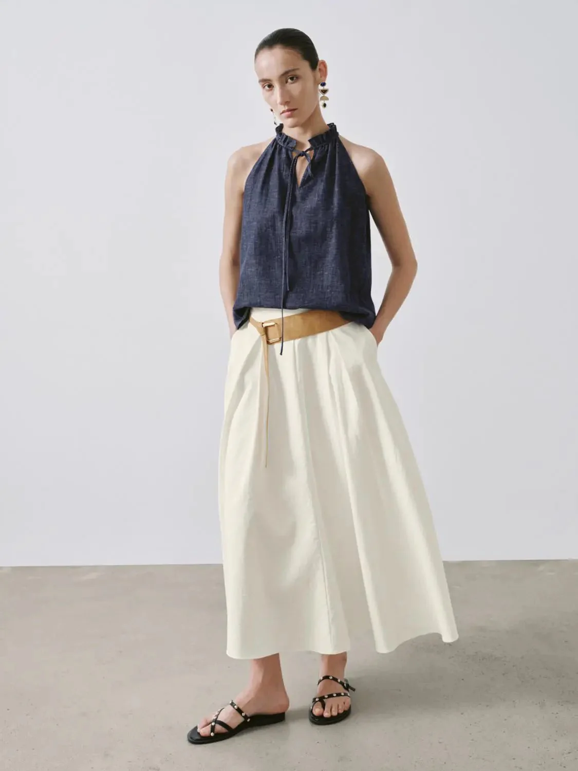 3357-ruffle-tie-neck-sleeveless-denim-shirts-5.webp Ruffle Tie Neck Sleeveless Denim Shirts