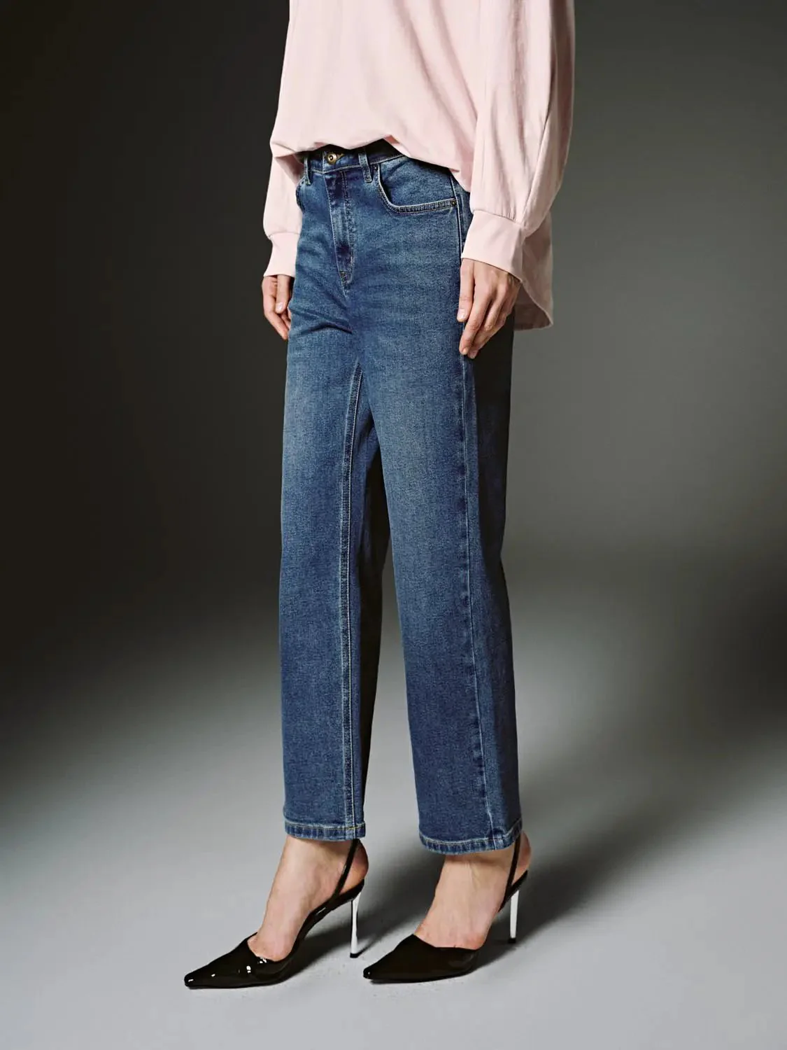 337-wide-leg-jeans-3.webp Wide Leg Jeans