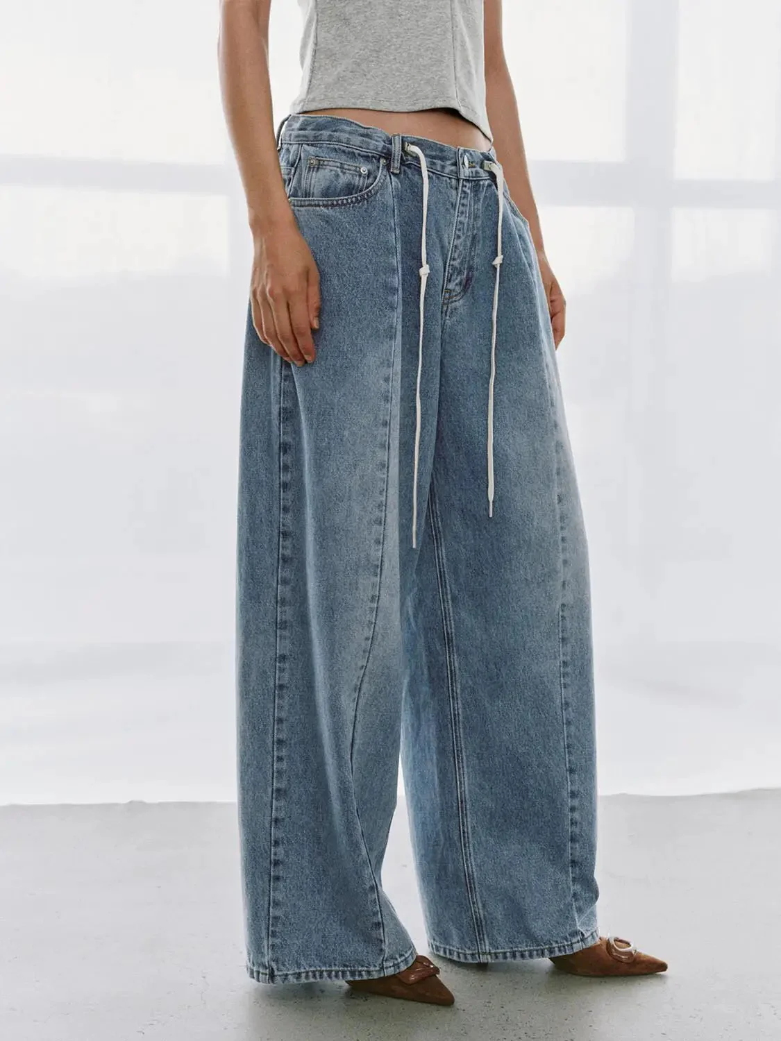 3390-drawstring-seamed-straight-leg-jeans-3.webp Drawstring Seamed Straight Leg Jeans