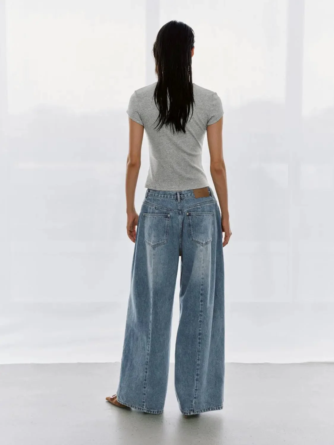 3390-drawstring-seamed-straight-leg-jeans-4.webp Drawstring Seamed Straight Leg Jeans