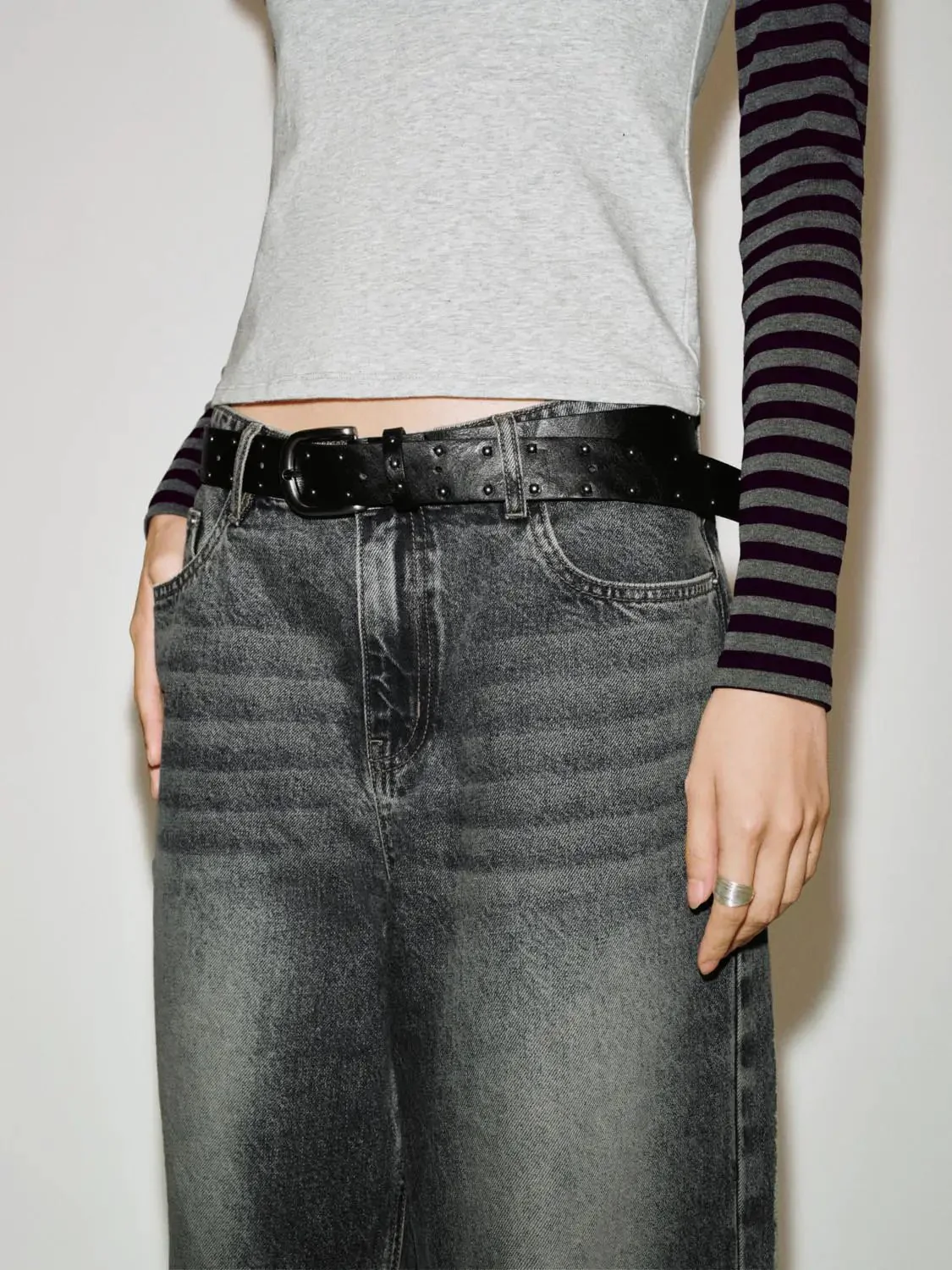 3395-belted-washed-wide-leg-jeans-4.webp Belted Washed Wide Leg Jeans