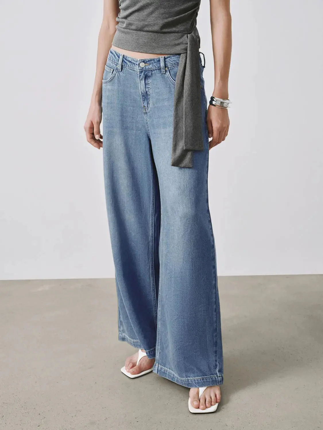 3402-flare-leg-jeans-3.webp Flare Leg Jeans