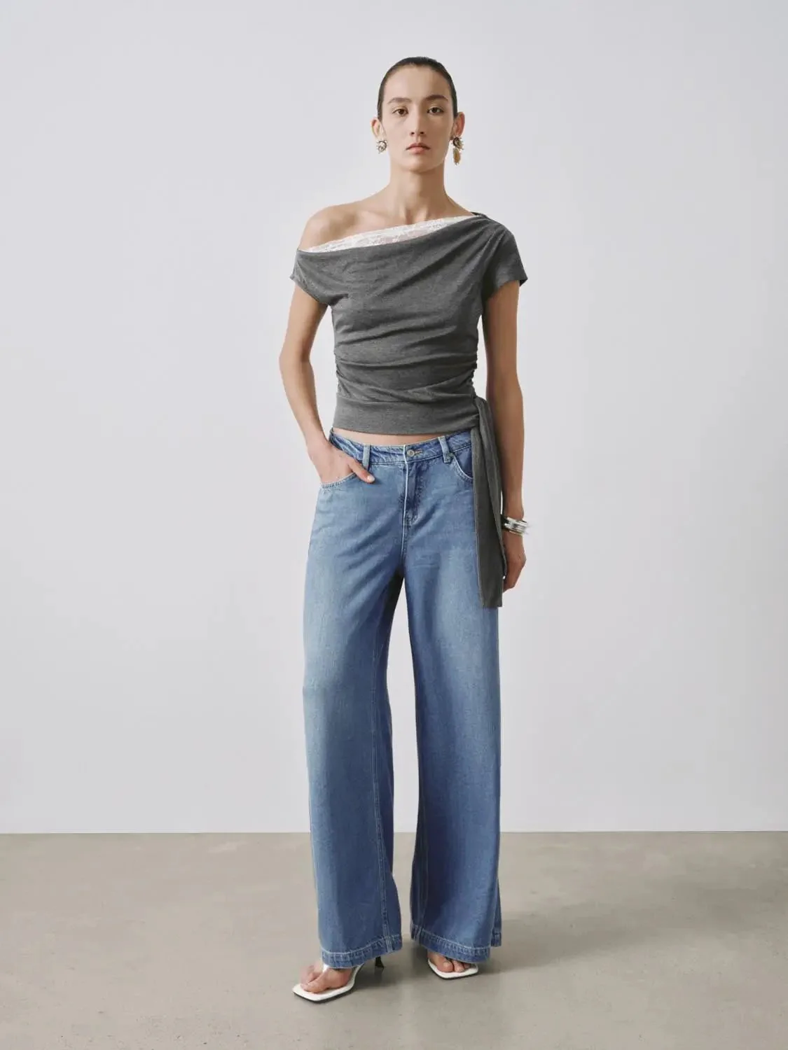 3402-flare-leg-jeans-7.webp Flare Leg Jeans
