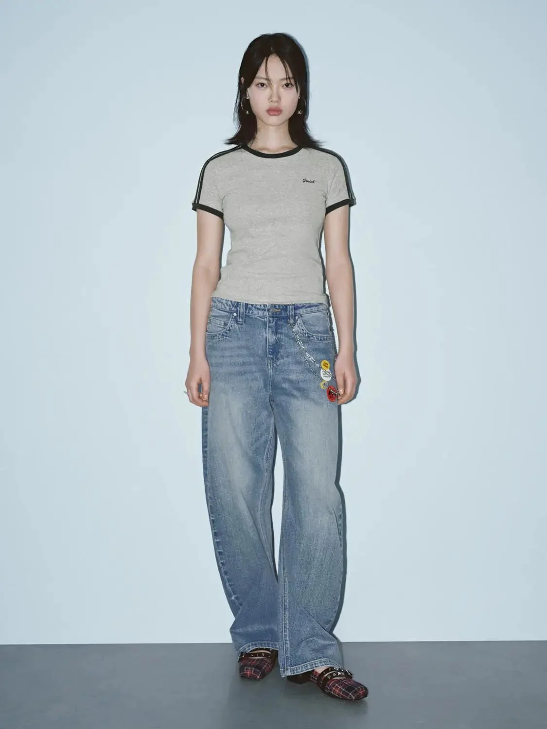 3416-chain-detail-barrel-leg-jeans-7.webp Chain Detail Barrel Leg Jeans