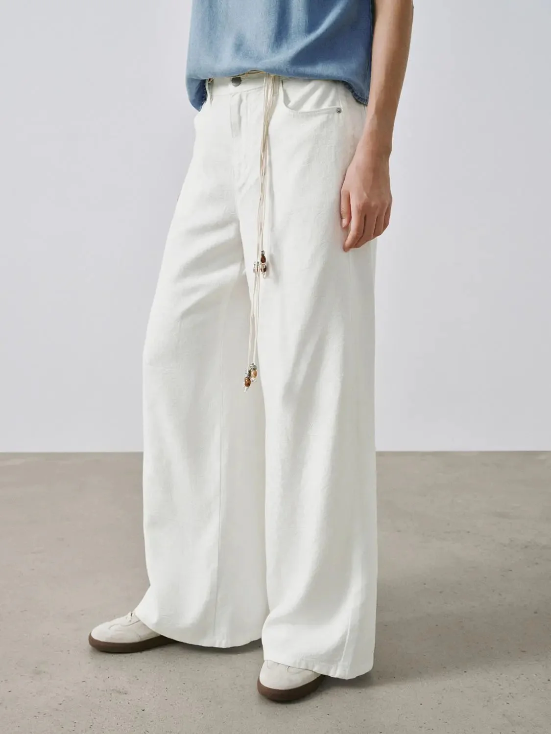 3423-tie-belt-wide-leg-jeans-3.webp Tie Belt Wide Leg Jeans
