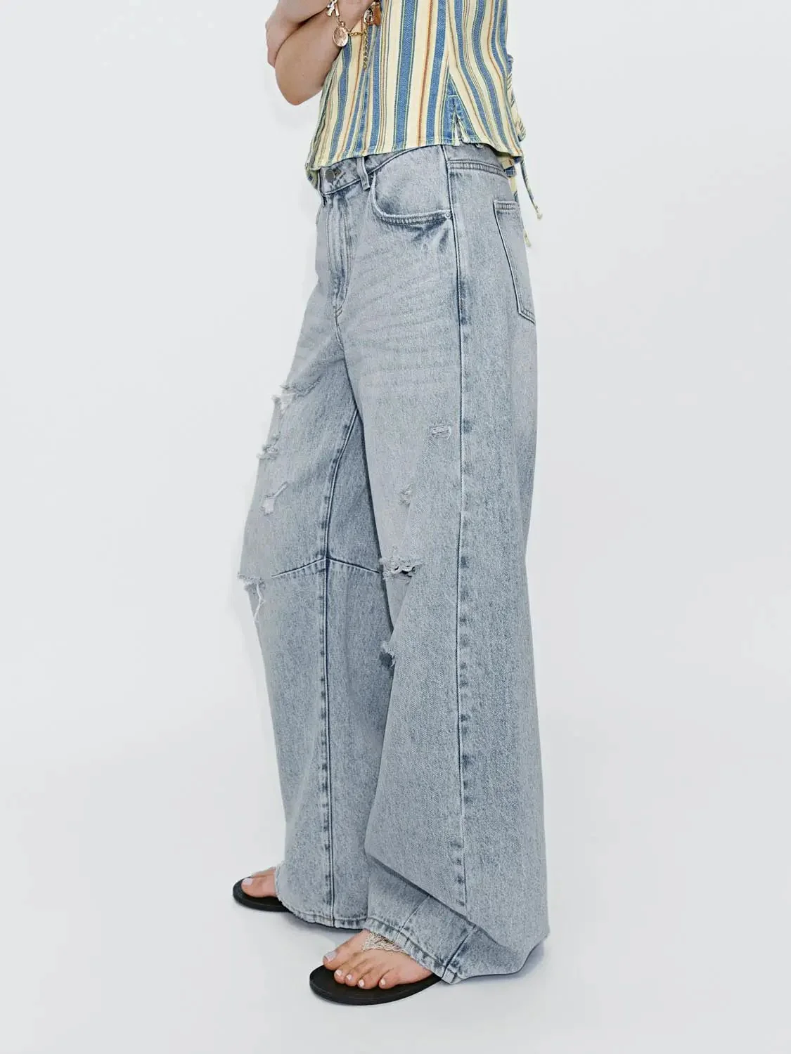 3437-raw-detail-wide-leg-jeans-3.webp Raw Detail Wide Leg Jeans