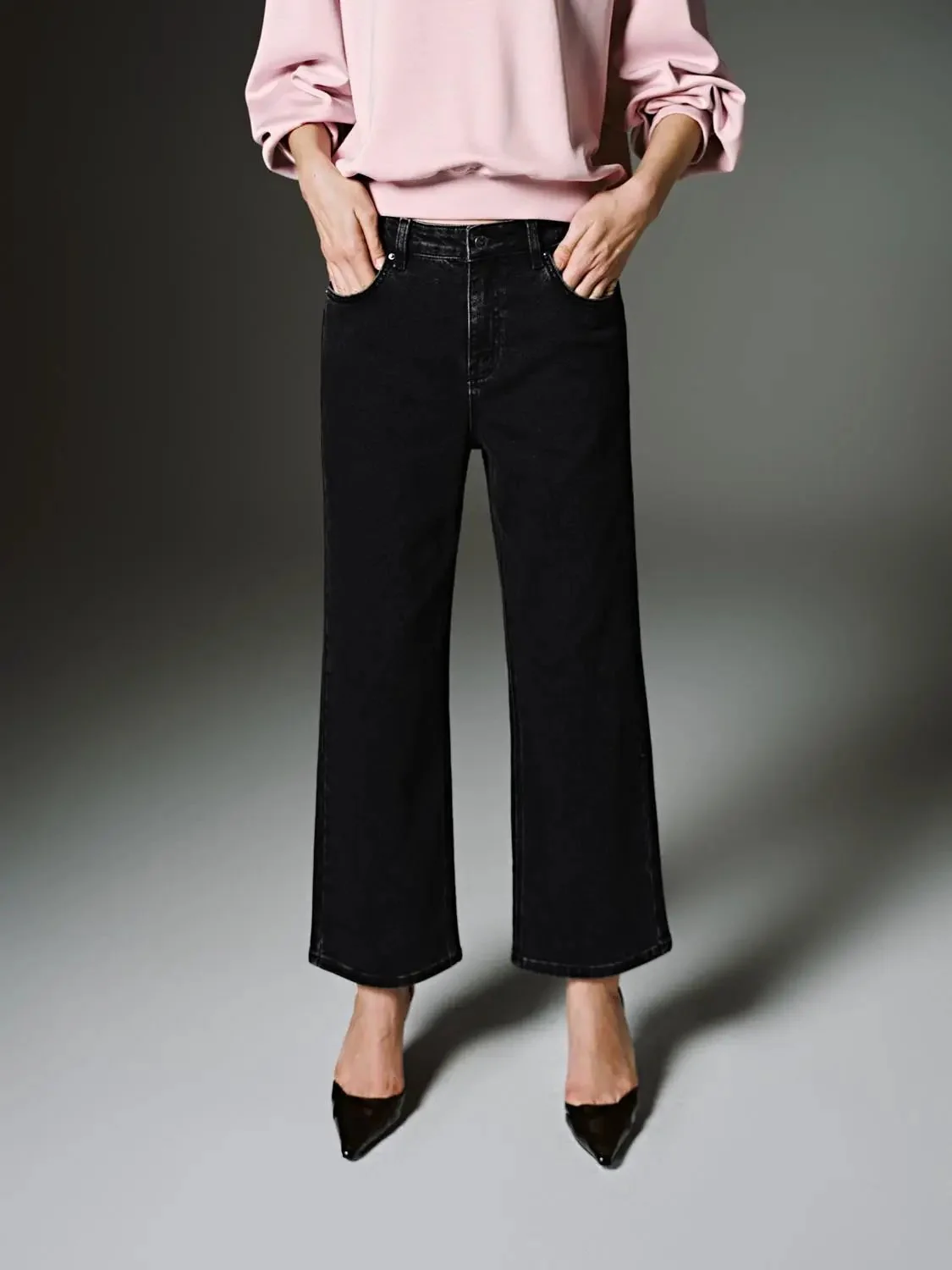 344-wide-leg-jeans-1.webp Wide Leg Jeans