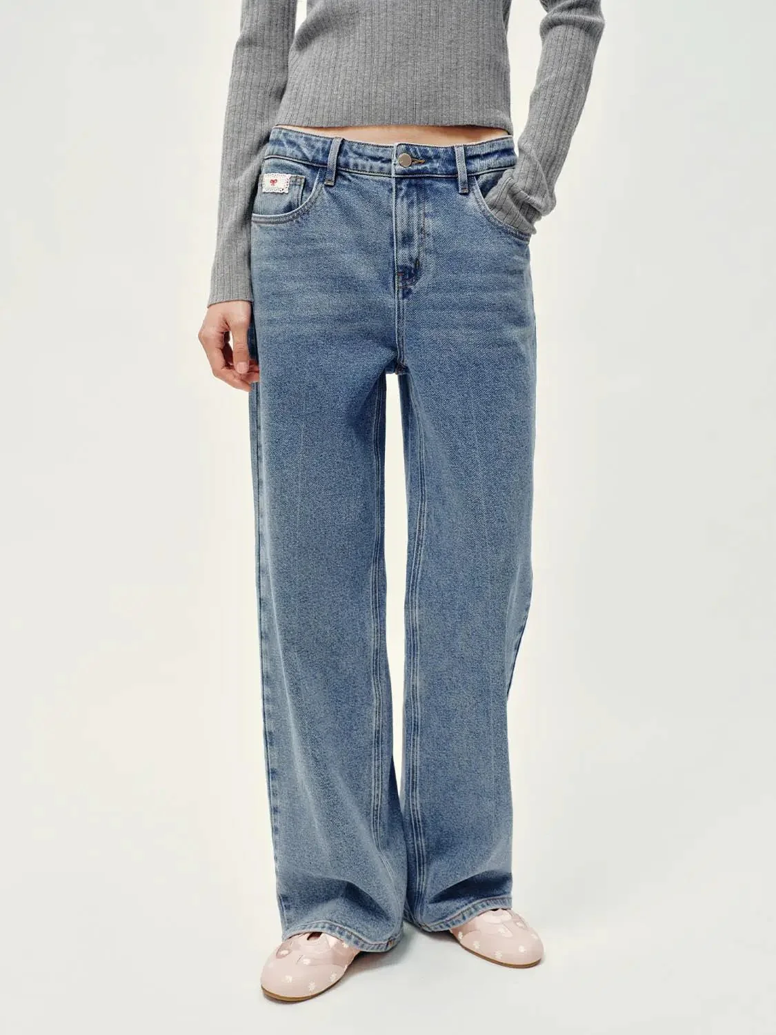 3485-embroidered-straight-leg-jeans-9.webp Embroidered Straight Leg Jeans