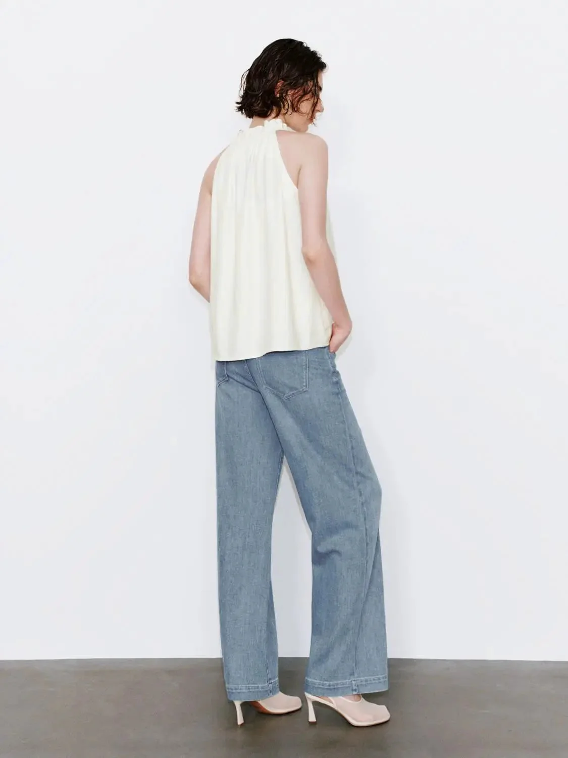 3550-seamed-flare-leg-jeans-4.webp Seamed Flare Leg Jeans