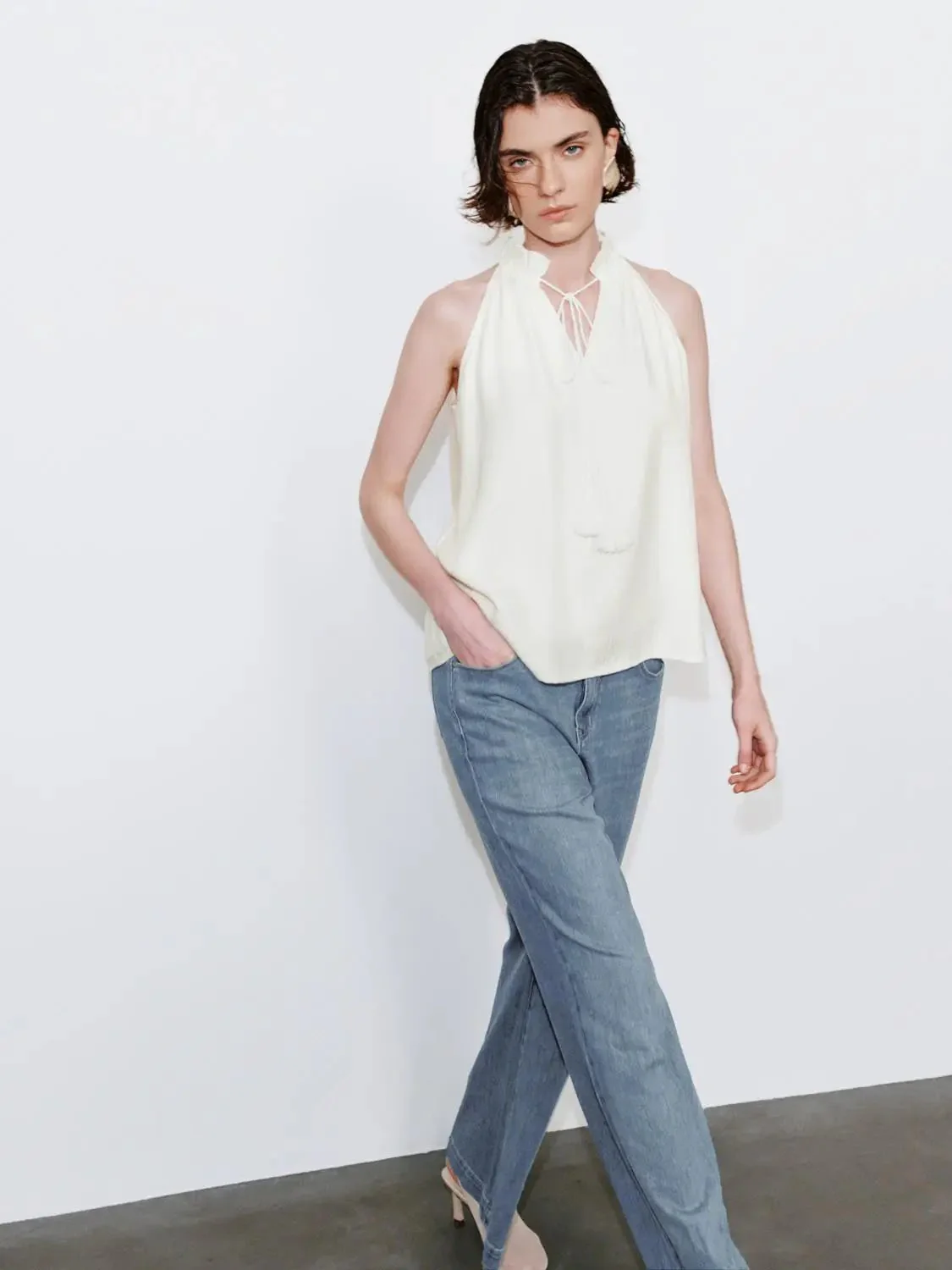 3550-seamed-flare-leg-jeans-6.webp Seamed Flare Leg Jeans