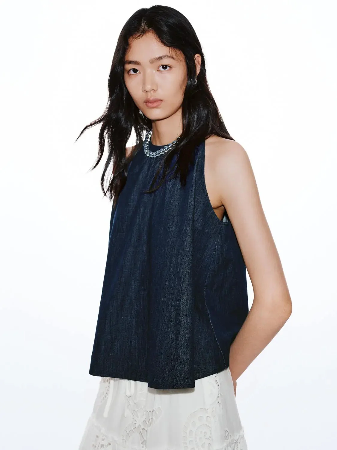 3629-crew-neck-sleeveless-denim-shirts-2.webp Crew Neck Sleeveless Denim Shirts
