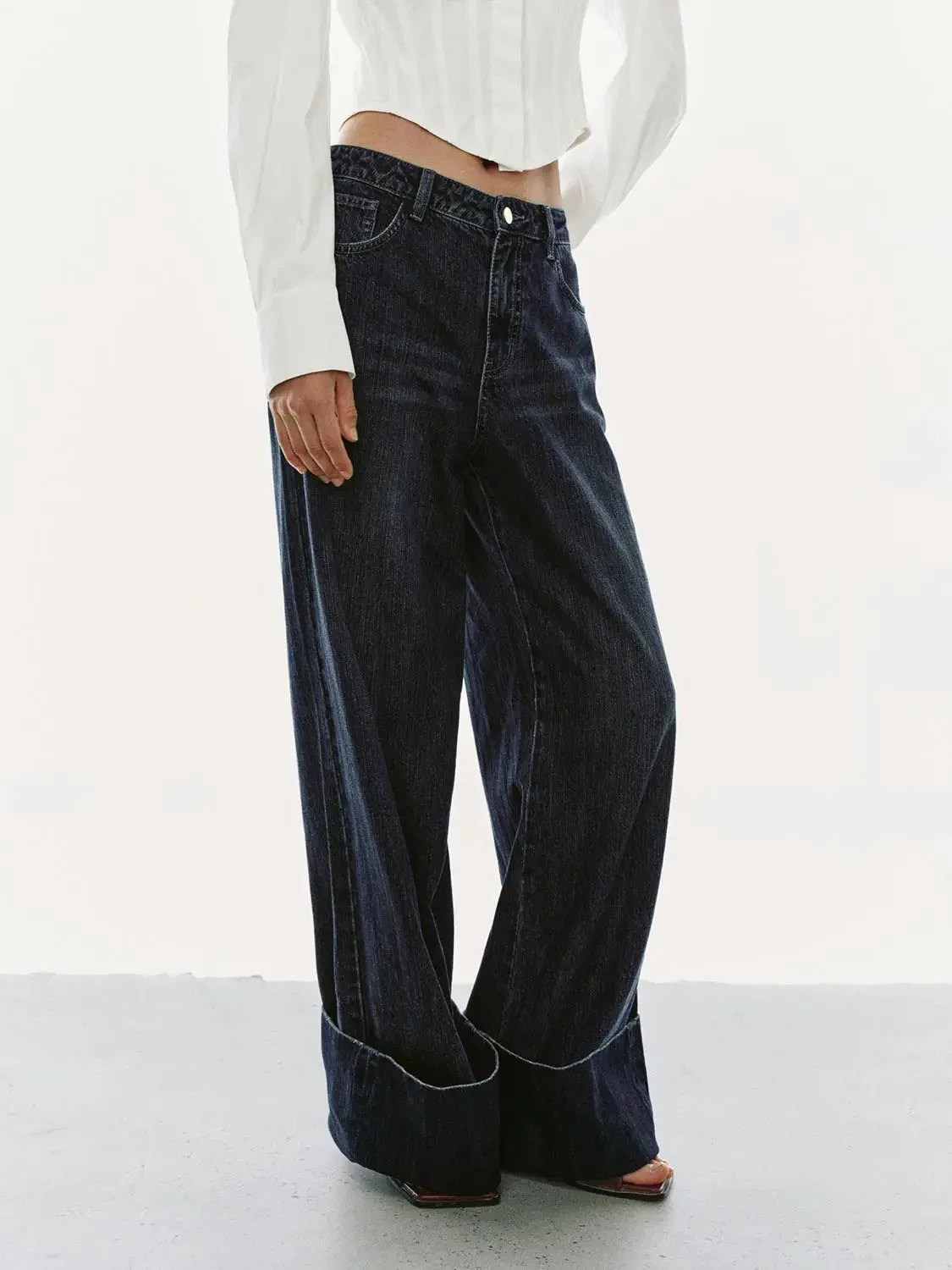 3634-seamed-flare-leg-jeans-3.webp Seamed Flare Leg Jeans