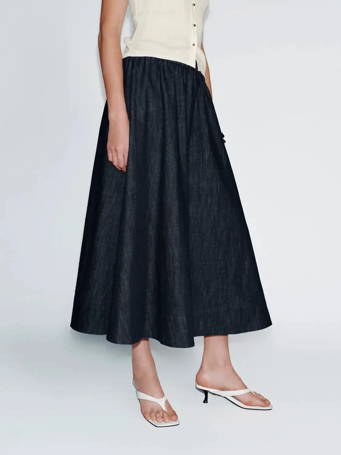 365-cotton-denim-midi-elastic-waist-pull-on-skirts-3.webp Cotton Denim Midi Elastic Waist Pull On Skirts