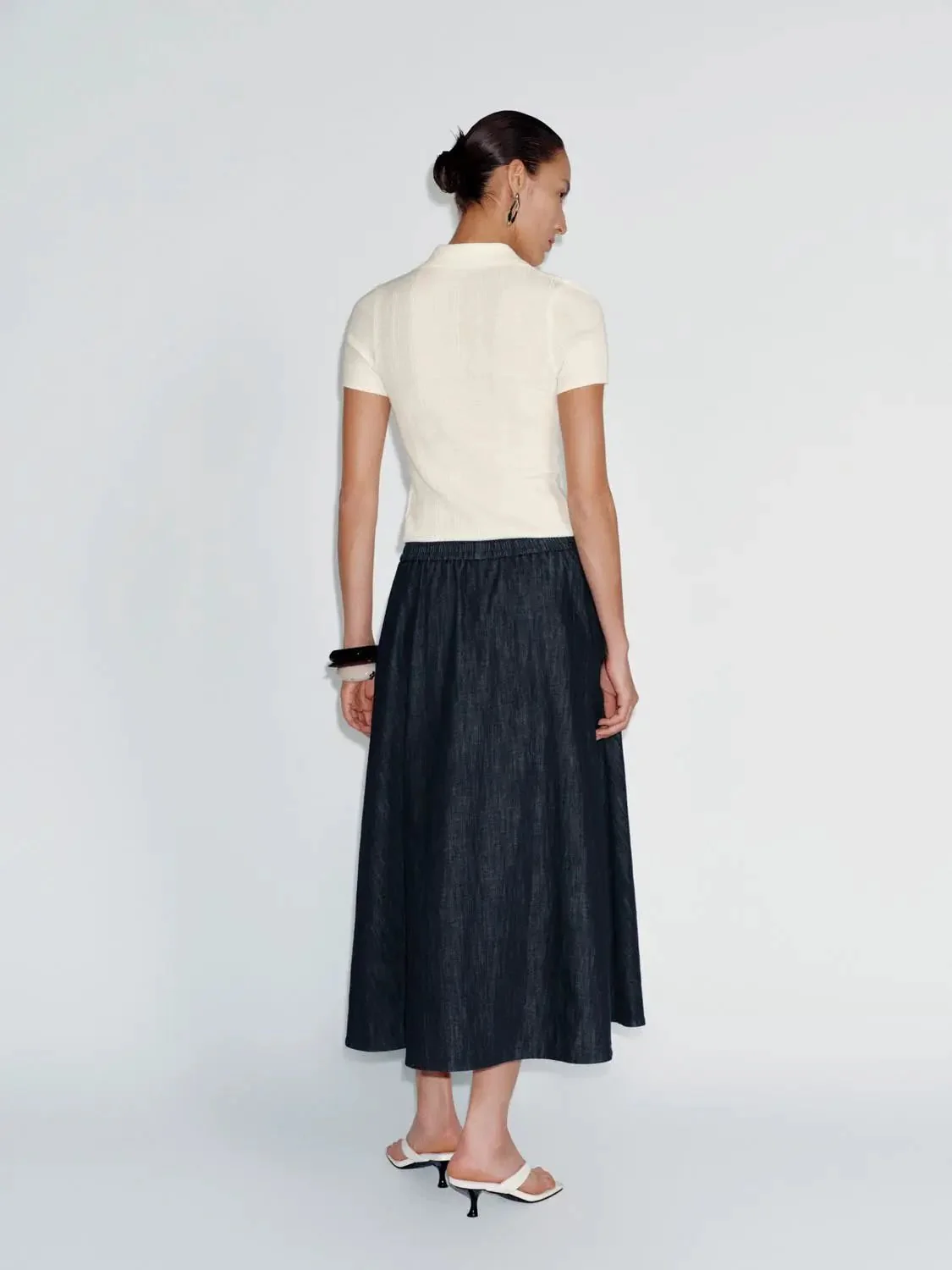 365-cotton-denim-midi-elastic-waist-pull-on-skirts-4.webp Cotton Denim Midi Elastic Waist Pull On Skirts