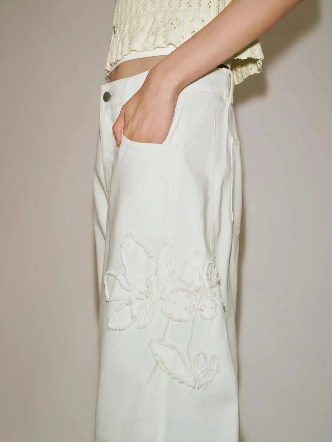 370-floral-embroidered-wide-leg-jeans-4.webp Floral Embroidered Wide Leg Jeans