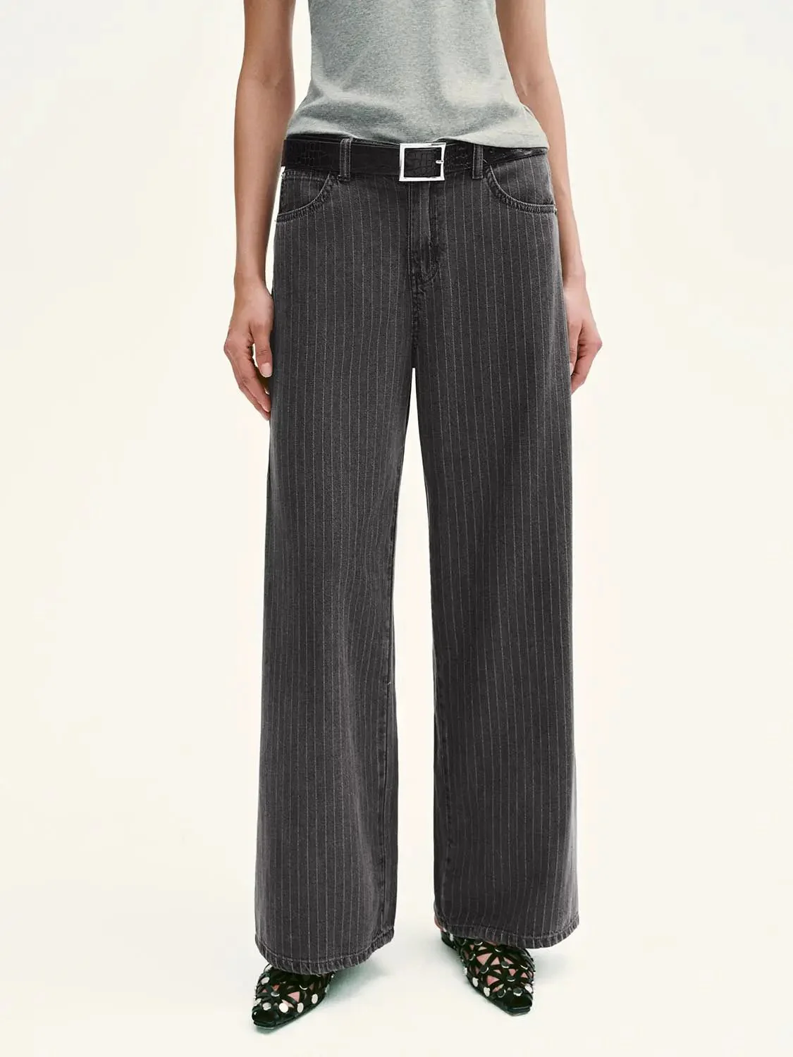 3726-belted-pleated-straight-leg-jeans-1.webp Belted Pleated Straight Leg Jeans