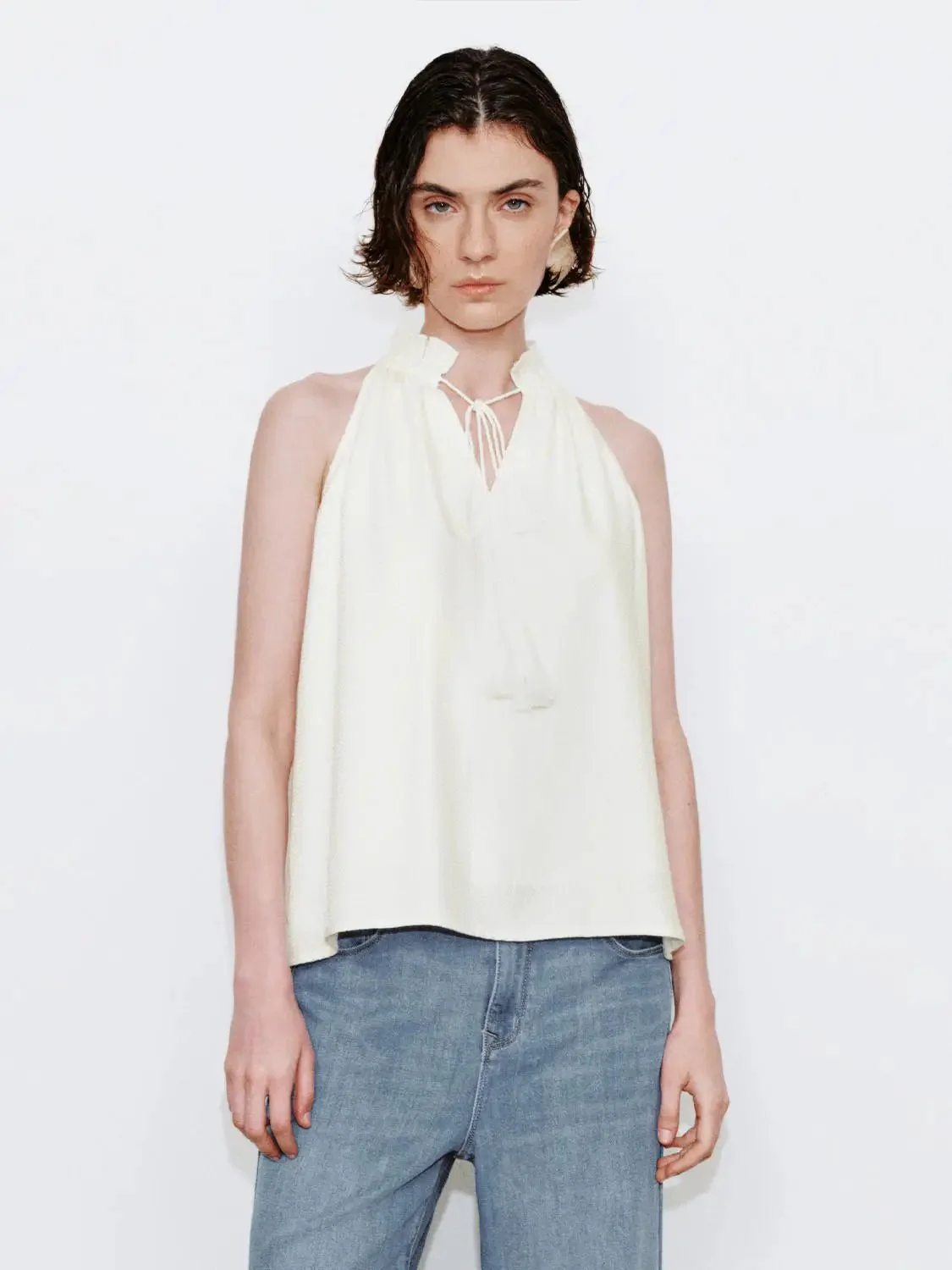 3739-tassel-detail-ruffle-neck-sleeveless-denim-shirts-9.webp Tassel Detail Ruffle Neck Sleeveless Denim Shirts