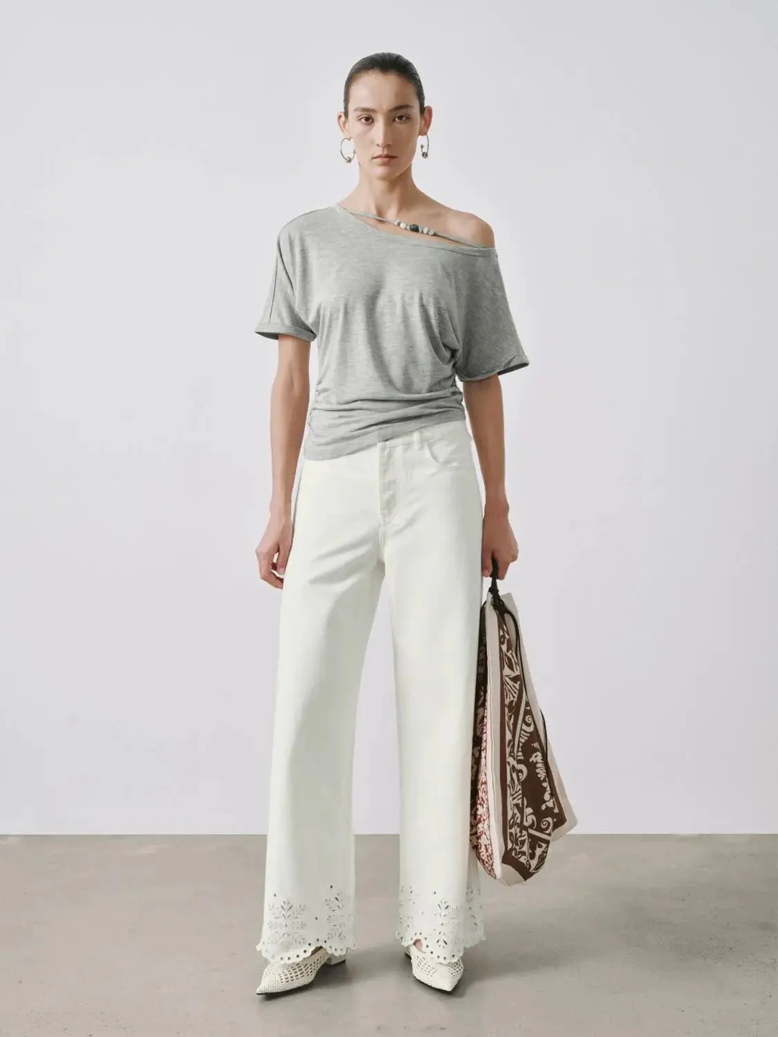 3745-guipure-lace-straight-leg-jeans-7.webp Guipure Lace Straight Leg Jeans