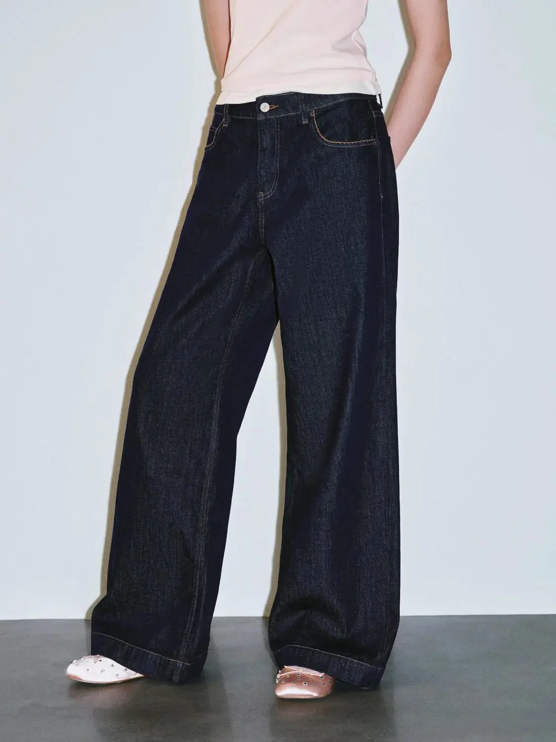 3765-stitch-detail-wide-leg-jeans-3.webp Stitch Detail Wide Leg Jeans