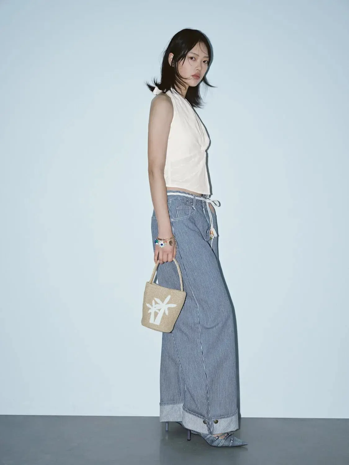 377-tie-belt-striped-cuffed-barrel-leg-jeans-6.webp Tie Belt Striped Cuffed Barrel Leg Jeans