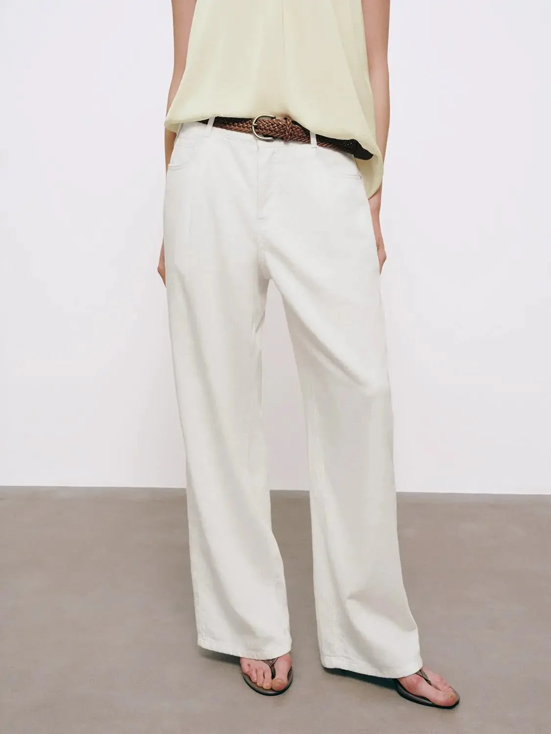 3817-belted-wide-leg-jeans-1.webp Belted Wide Leg Jeans