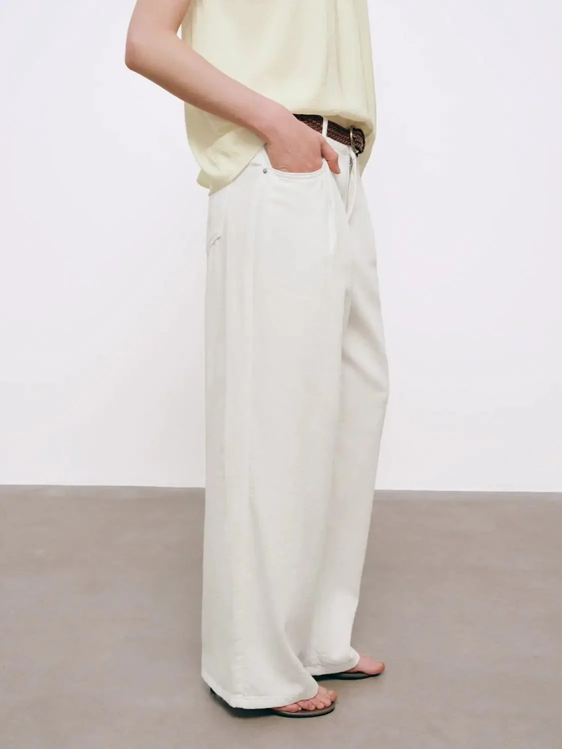 3817-belted-wide-leg-jeans-3.webp Belted Wide Leg Jeans