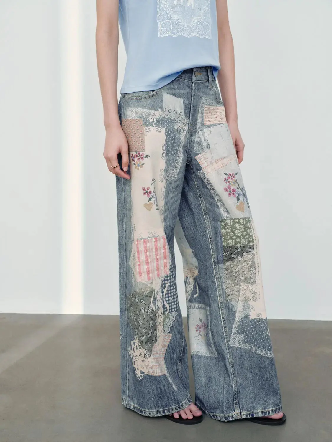 3836-patchwork-denim-with-floral-lace-wide-leg-jeans-3.webp Patchwork Denim With Floral Lace Wide Leg Jeans