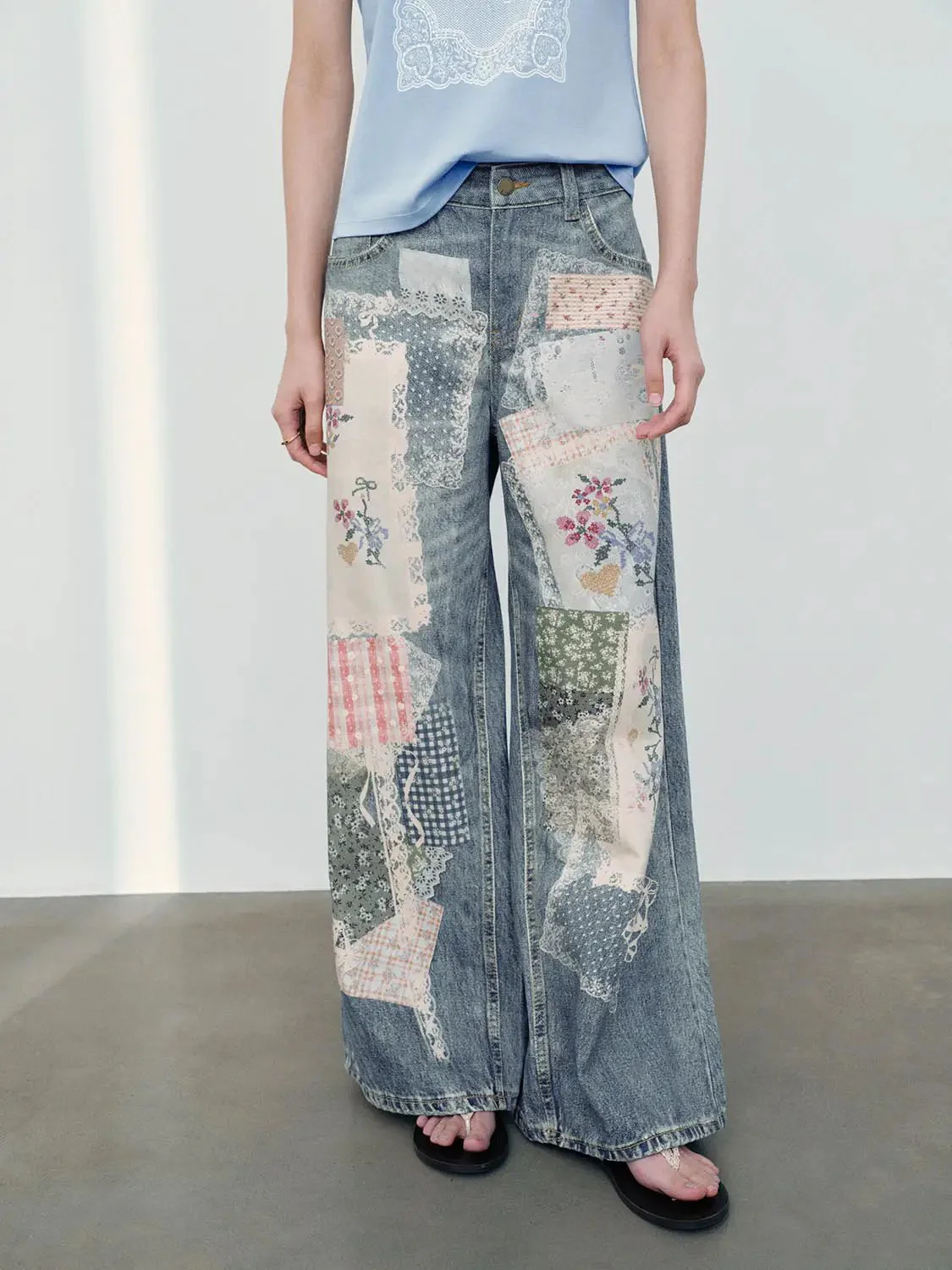 3836-patchwork-denim-with-floral-lace-wide-leg-jeans-9.webp Patchwork Denim With Floral Lace Wide Leg Jeans
