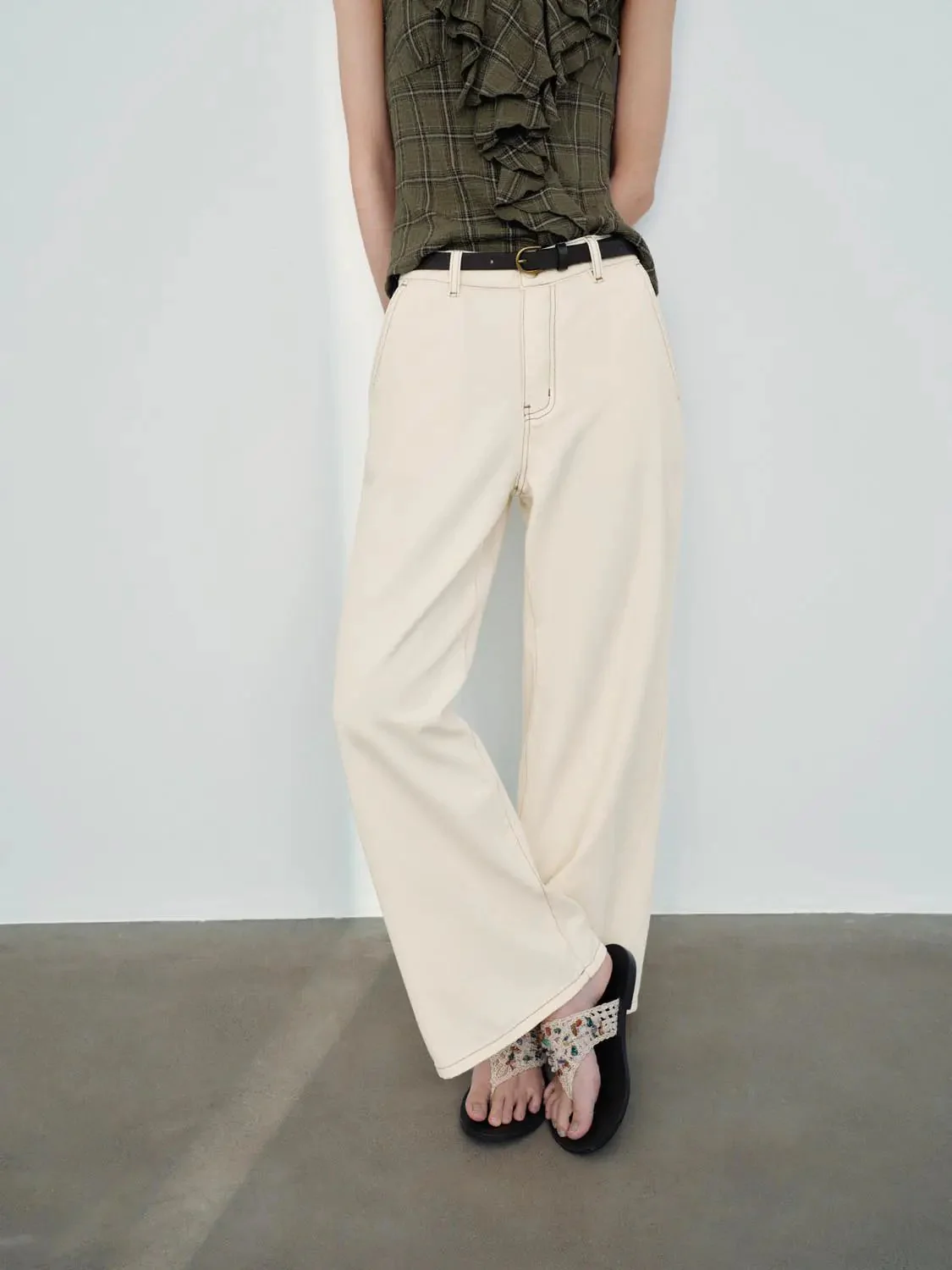 3843-belted-wide-leg-jeans-3.webp Belted Wide Leg Jeans