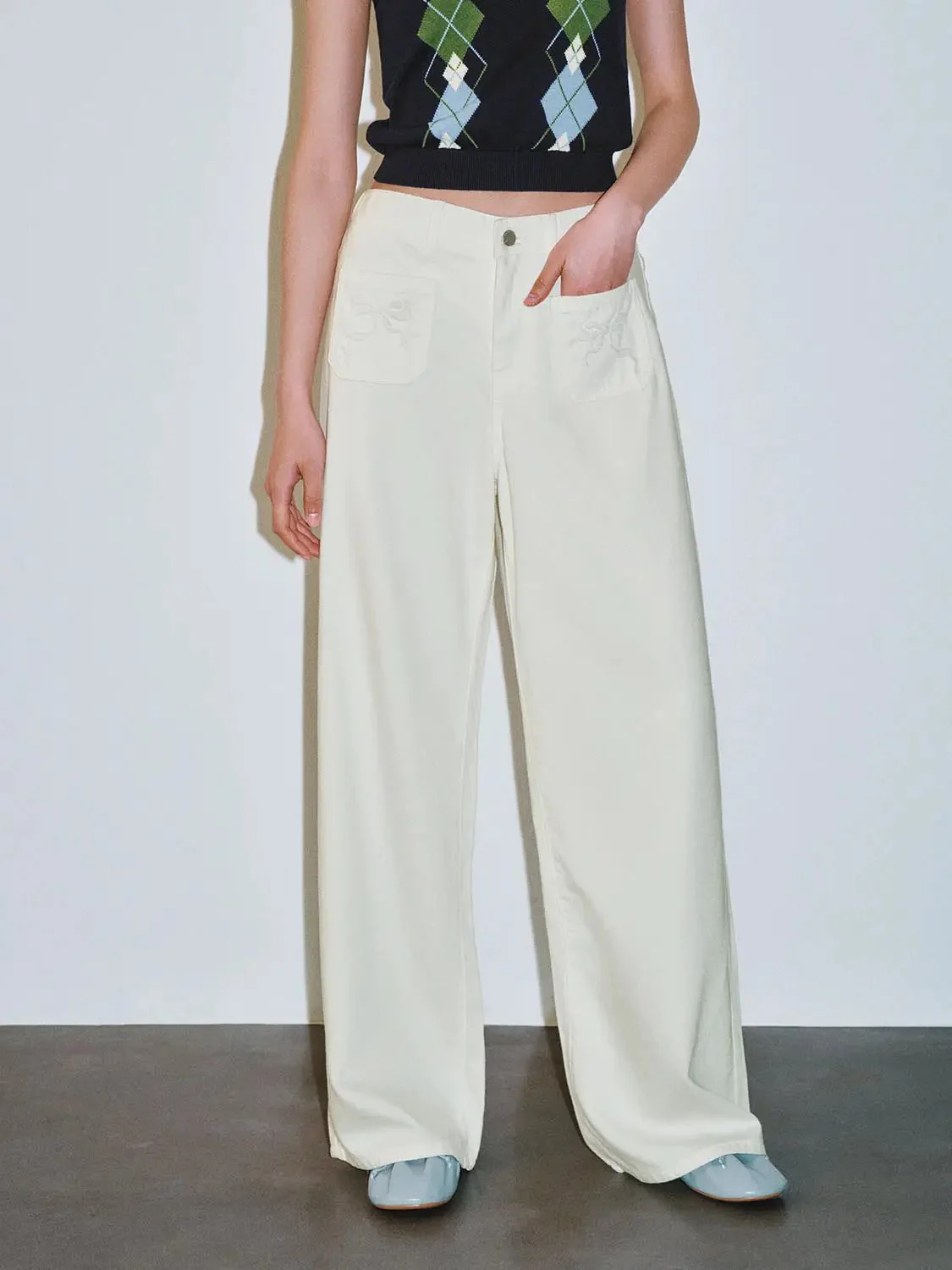 3855-patch-pocket-wide-leg-jeans-1.webp Patch Pocket Wide Leg Jeans
