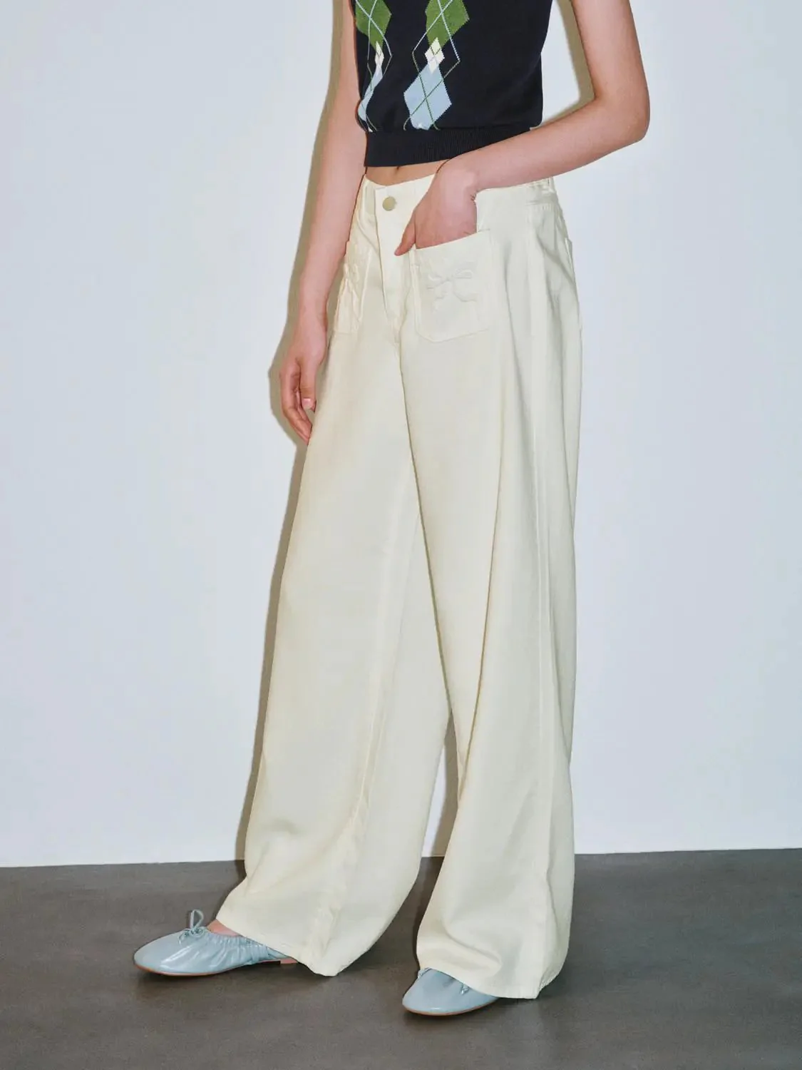 3855-patch-pocket-wide-leg-jeans-3.webp Patch Pocket Wide Leg Jeans