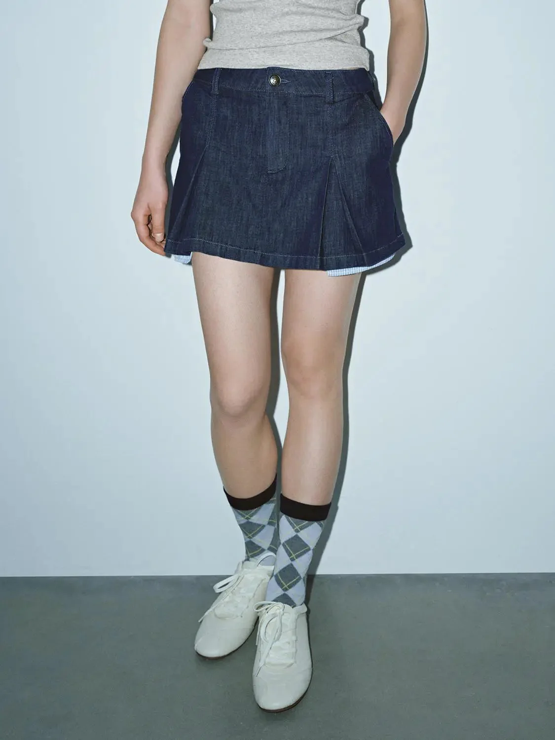 3883-blue-xs-blue-xs-variation-1.webp Pleated Denim Mini Skirts