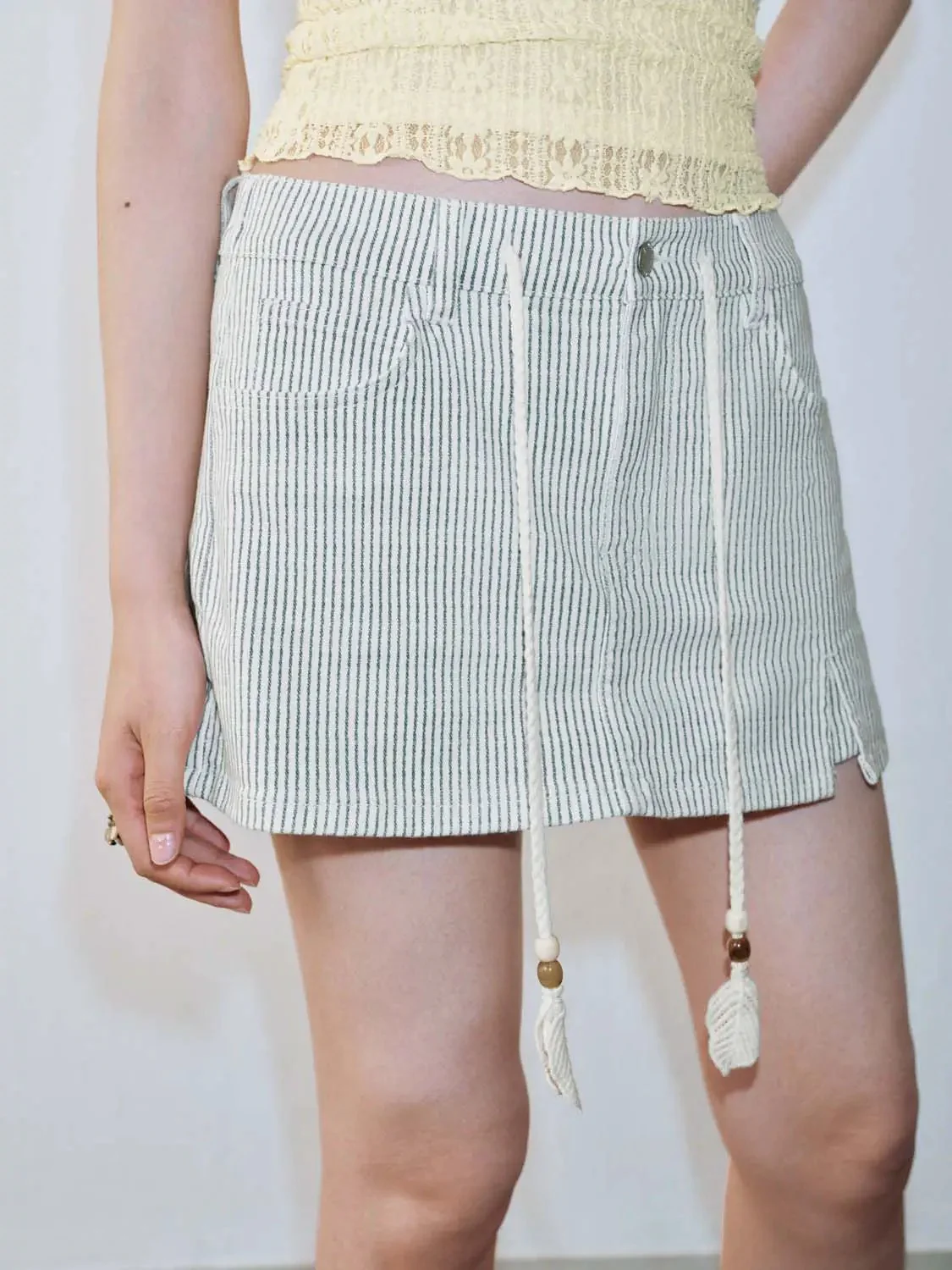 3909-drawstring-striped-denim-mini-shorts-6.webp Drawstring Striped Denim Mini Shorts