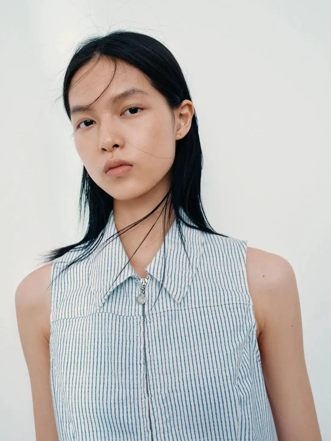 3916-polo-neck-sleeveless-striped-denim-mini-dresses-3.webp Polo Neck Sleeveless Striped Denim Mini Dresses