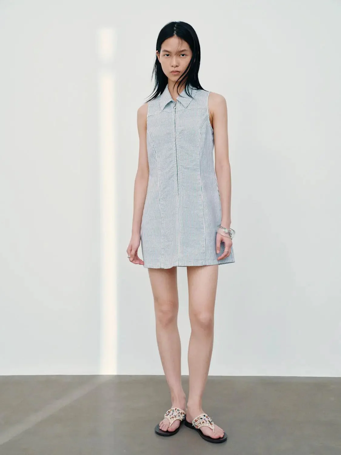3916-polo-neck-sleeveless-striped-denim-mini-dresses-5.webp Polo Neck Sleeveless Striped Denim Mini Dresses