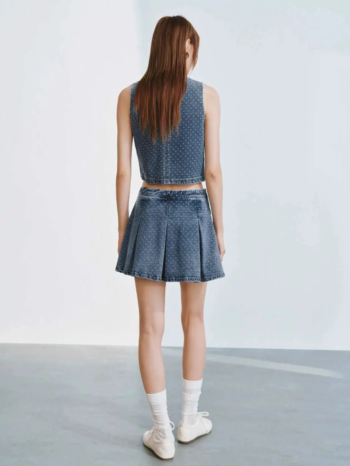 3995-polka-dotted-sleeveless-denim-shirts-6.webp Polka Dotted Sleeveless Denim Shirts