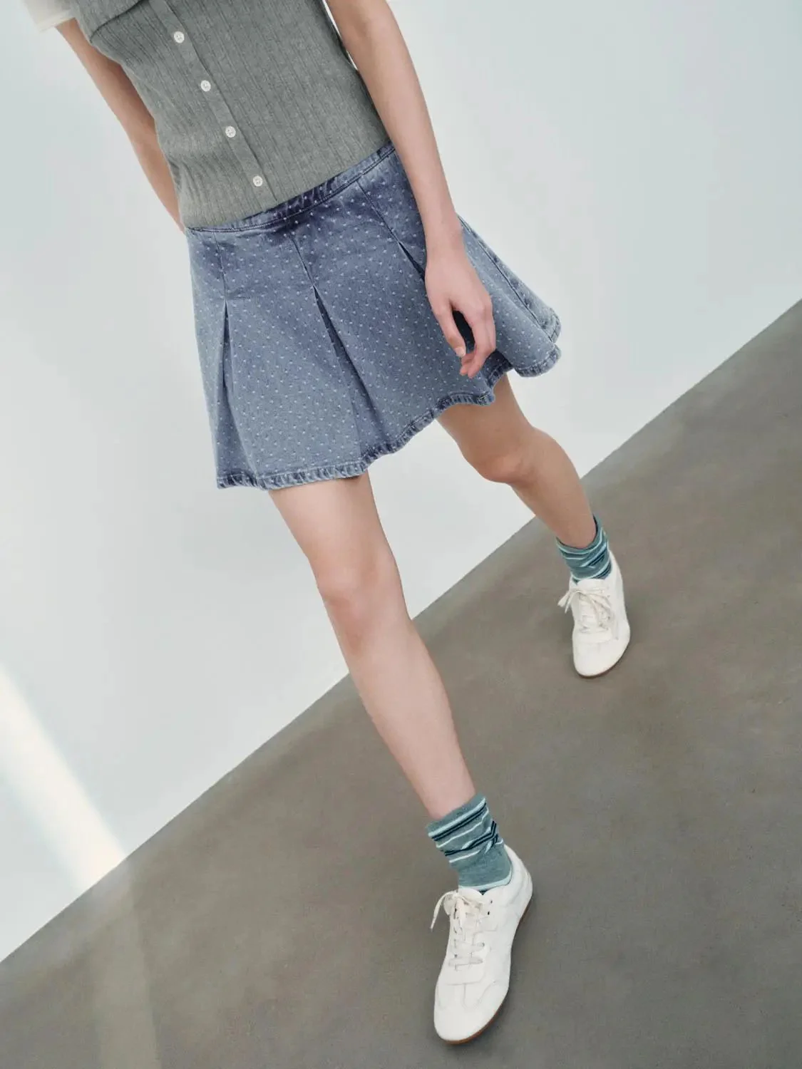 4001-polka-dotted-pleated-denim-mini-skirts-3.webp Polka Dotted Pleated Denim Mini Skirts