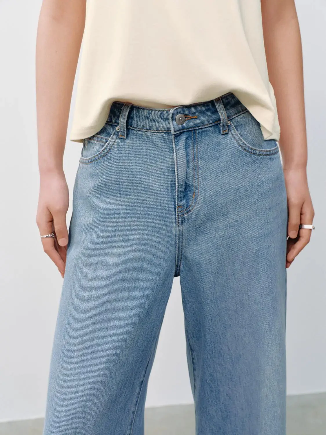 4014-embroidered-wide-leg-jeans-5.webp Embroidered Wide Leg Jeans
