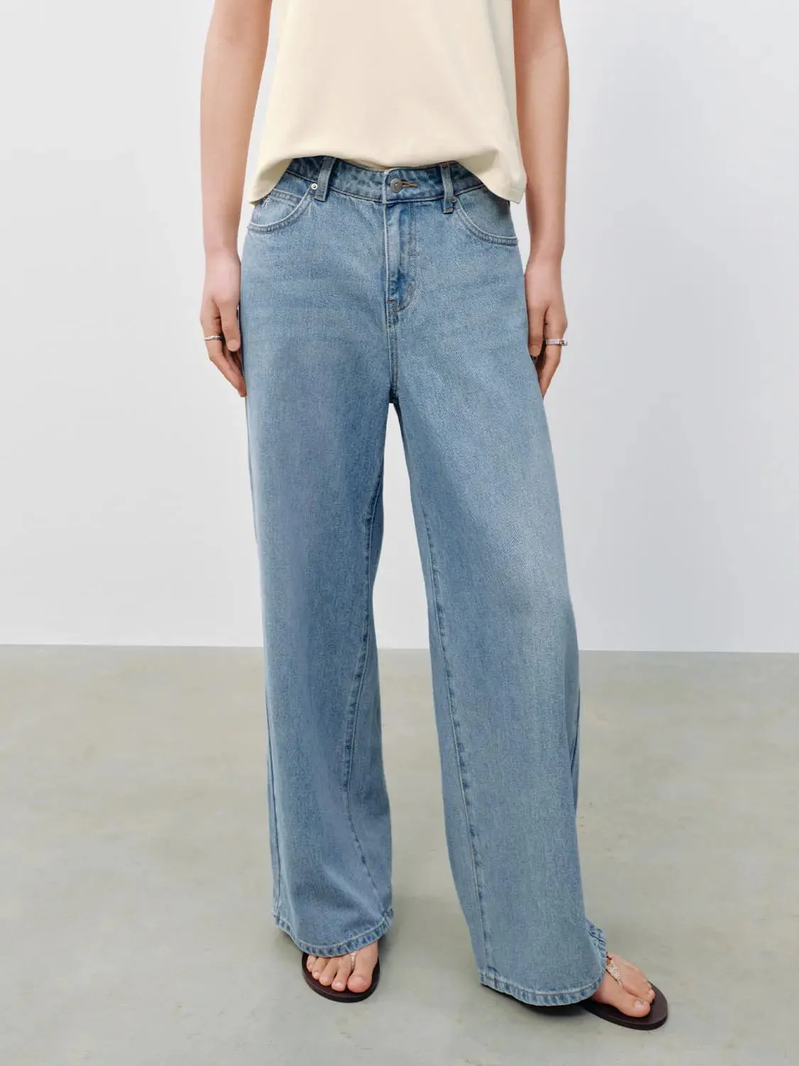 4014-embroidered-wide-leg-jeans-9.webp Embroidered Wide Leg Jeans