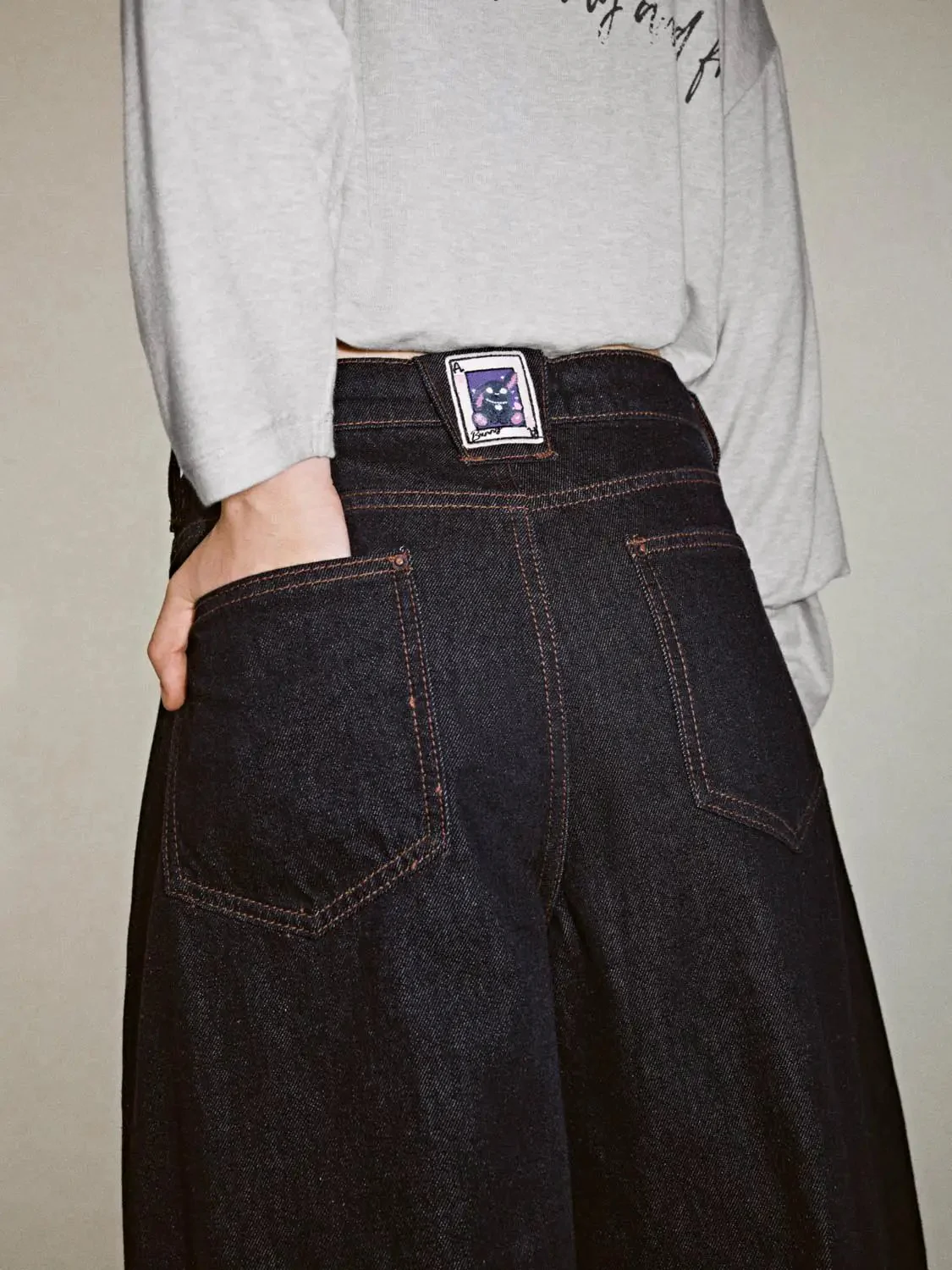 402-cotton-wide-leg-relaxed-barrel-leg-jeans-4.webp Cotton Wide Leg Relaxed Barrel Leg Jeans