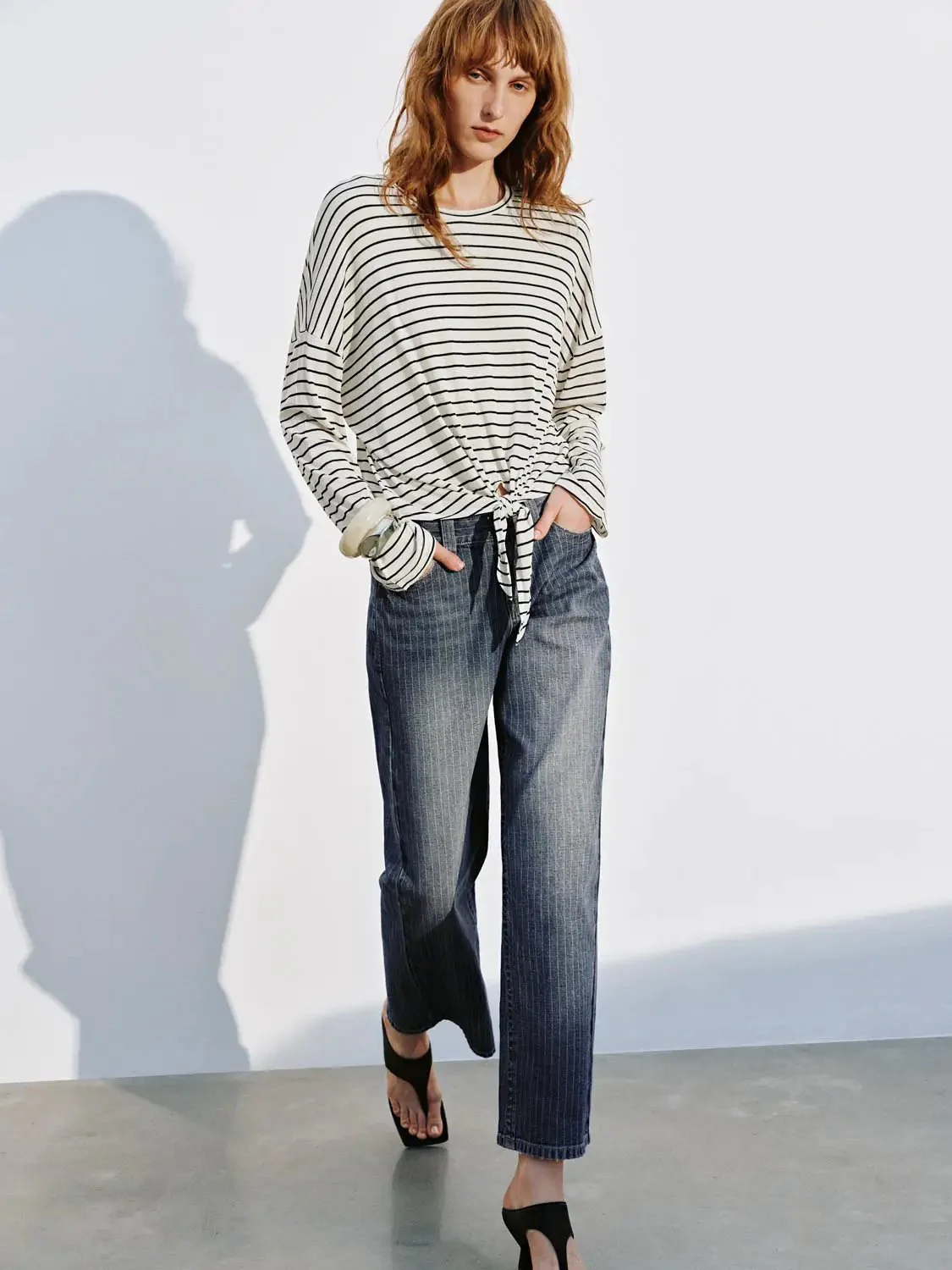 4069-contrast-striped-wide-leg-jeans-7.webp Contrast Striped Wide Leg Jeans