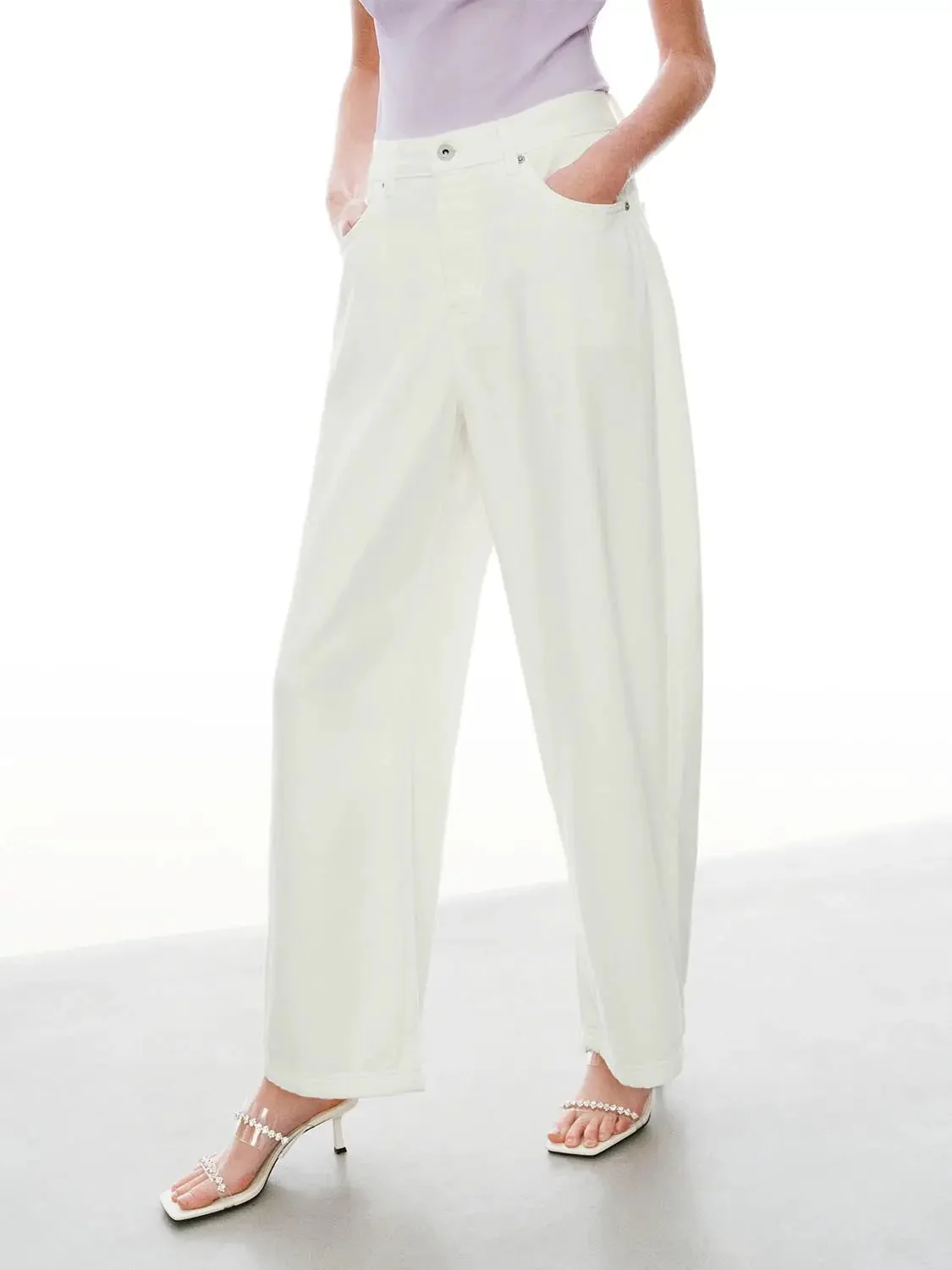 Barrel Leg Jeans