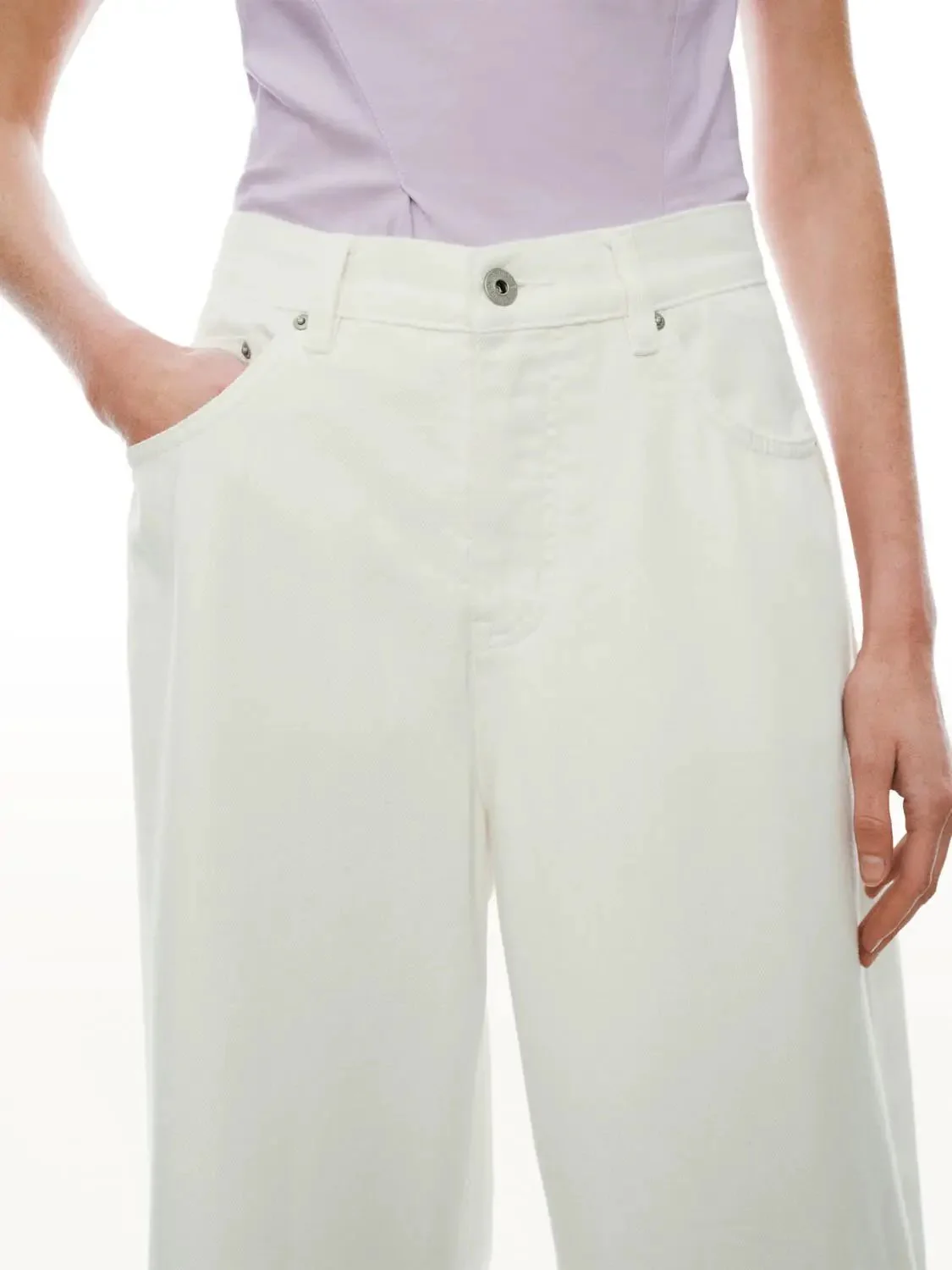 Barrel Leg Jeans