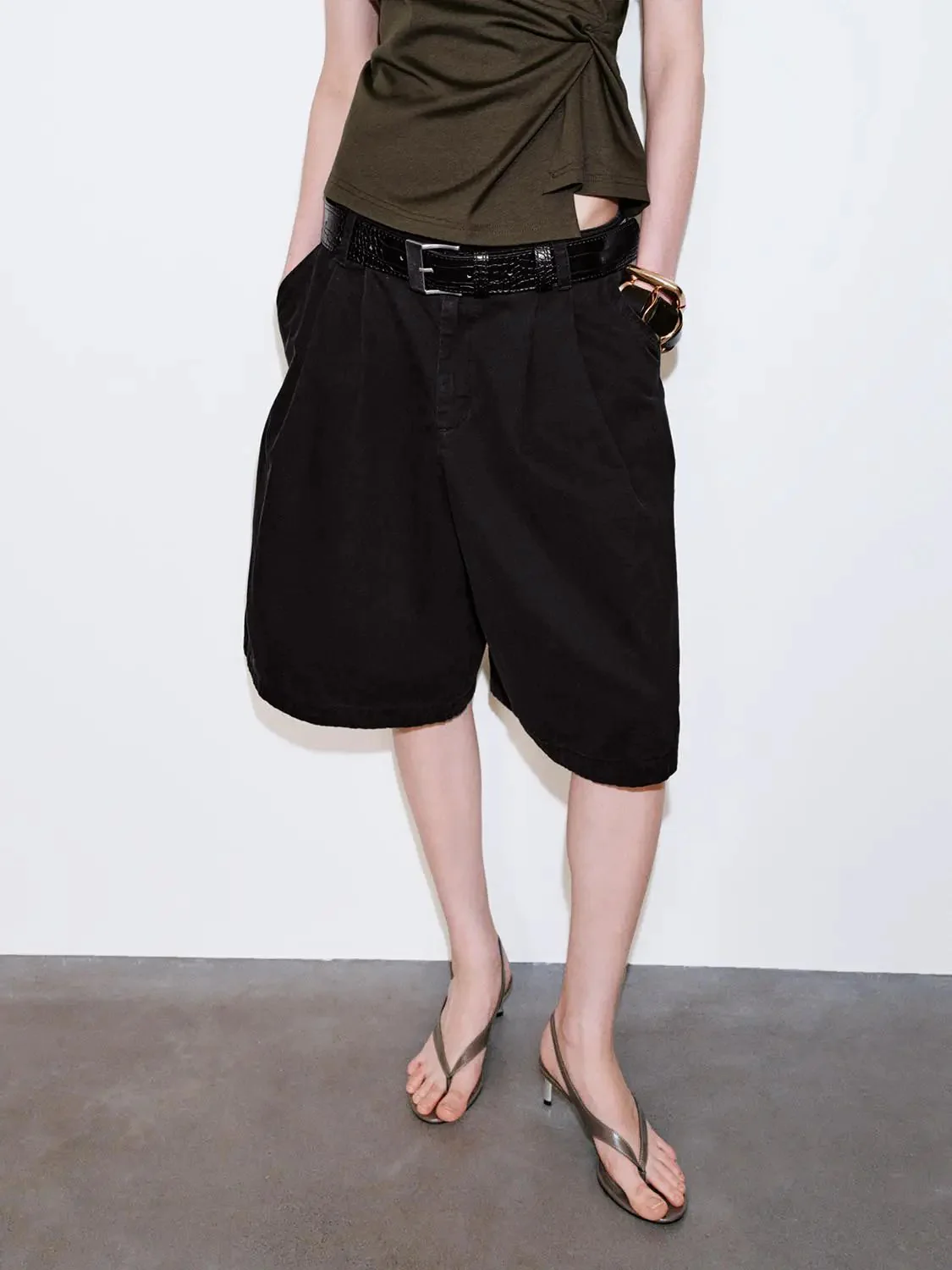 4090-belted-pleated-tailored-shorts-1.webp Belted Pleated Tailored Shorts