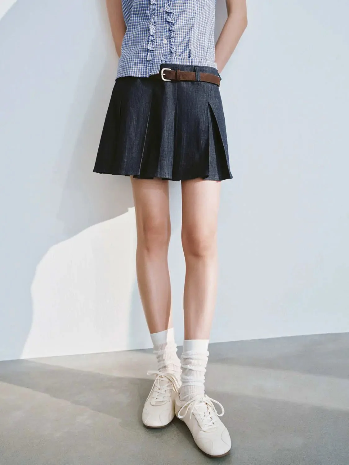 4112-blue-xs-blue-xs-variation-1.webp Contrast Trim Belted Pleated Denim Mini Skirts