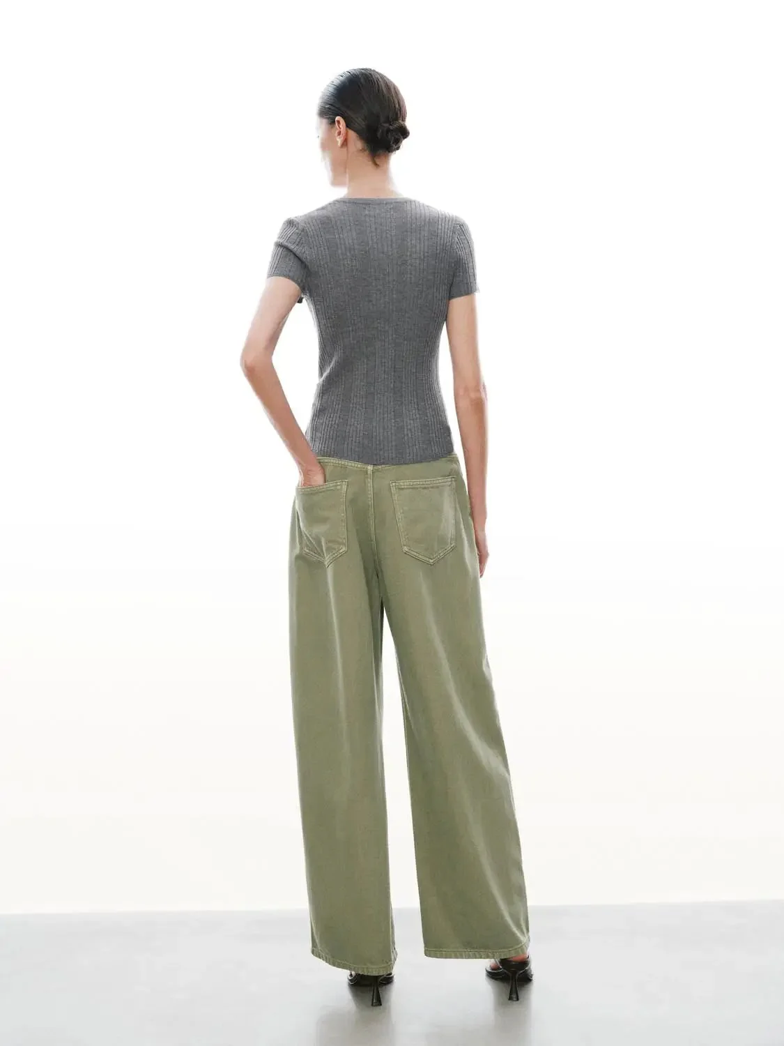 4124-barrel-leg-jeans-4.webp Barrel Leg Jeans