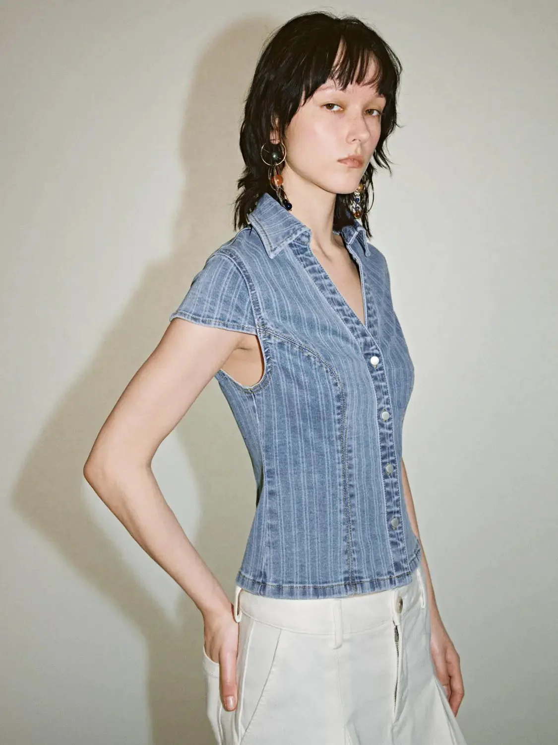 4138-striped-button-up-short-sleeve-denim-shirts-2.webp Striped Button Up Short Sleeve Denim Shirts