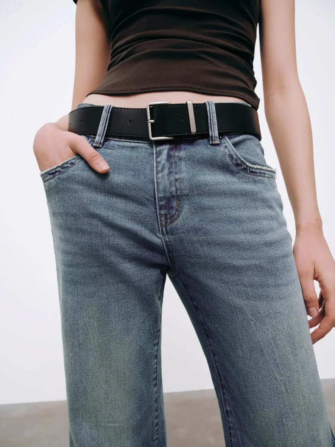 4224-belted-flare-leg-jeans-5.webp Belted Flare Leg Jeans