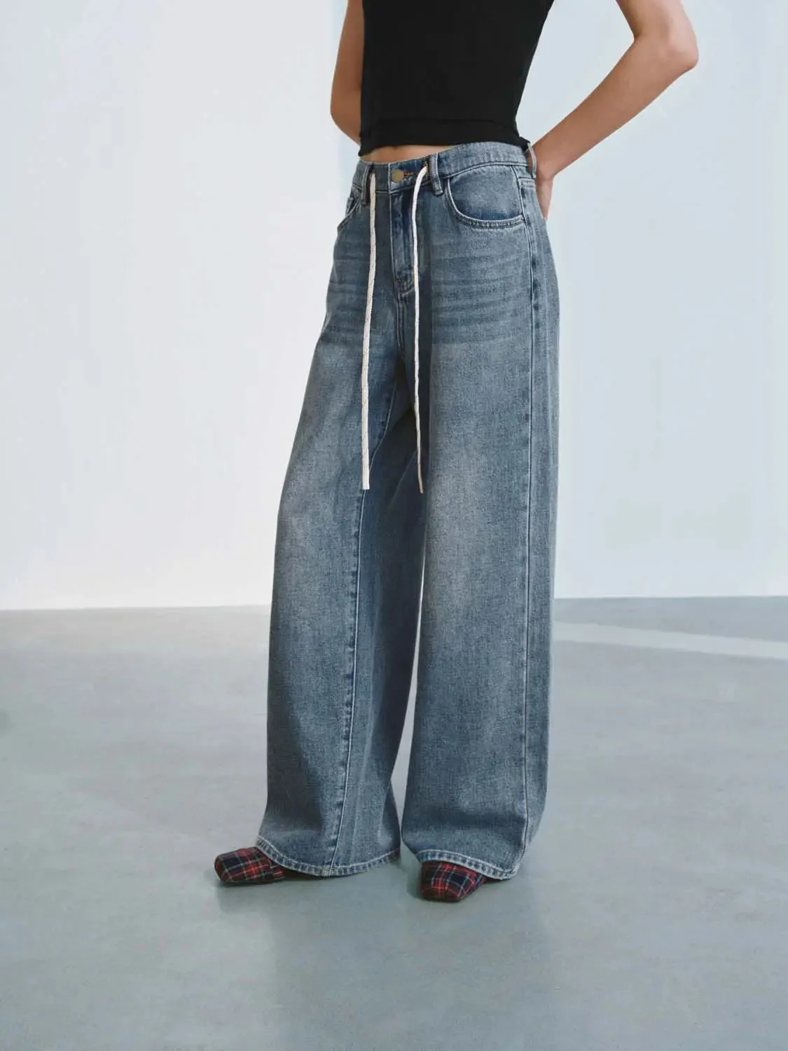 4298-drawstring-wide-leg-jeans-3.webp Drawstring Wide Leg Jeans